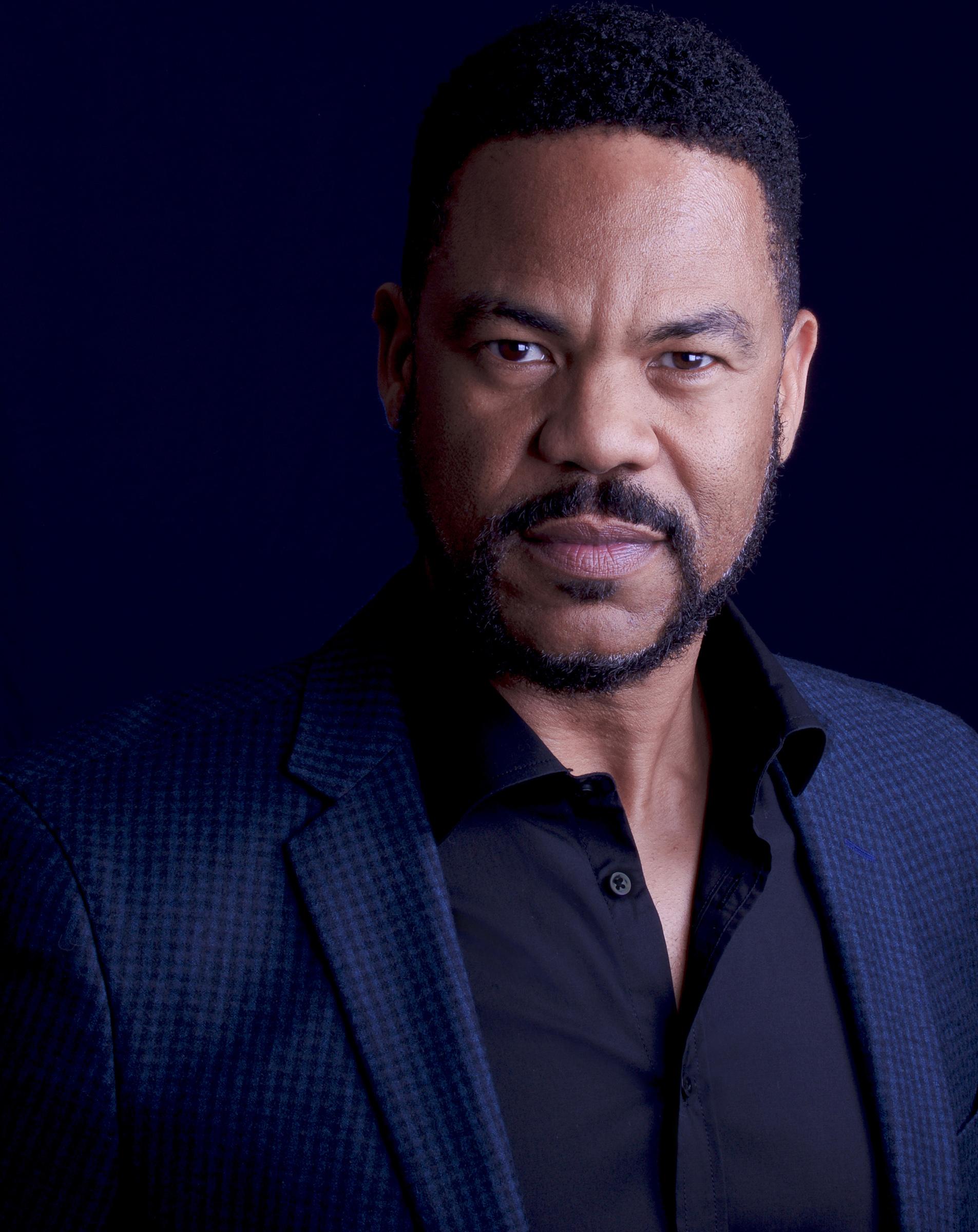 actor Craig Thomas large photo