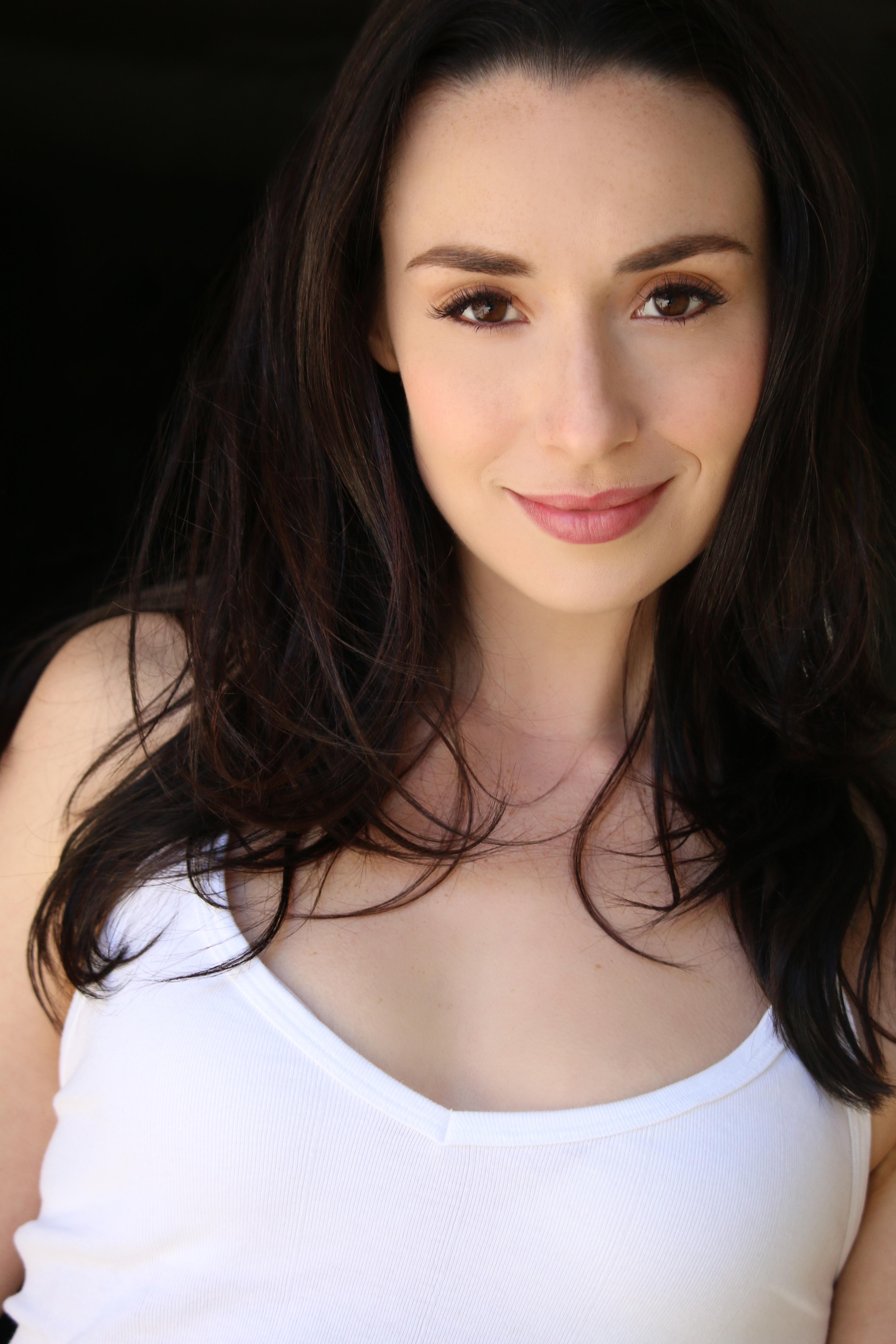 actor Libby Matthews large photo