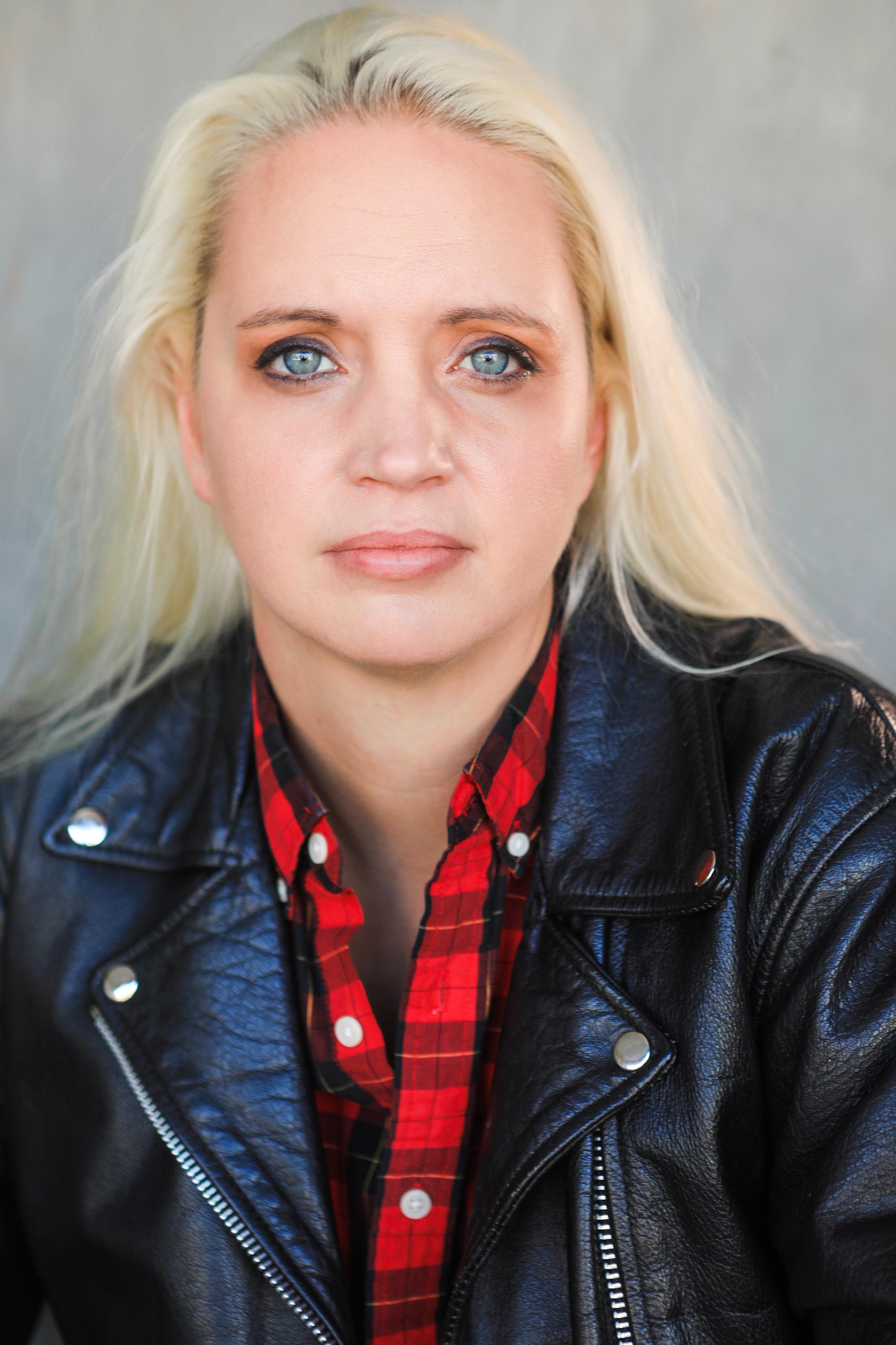 actor Brooke Bradshaw large photo