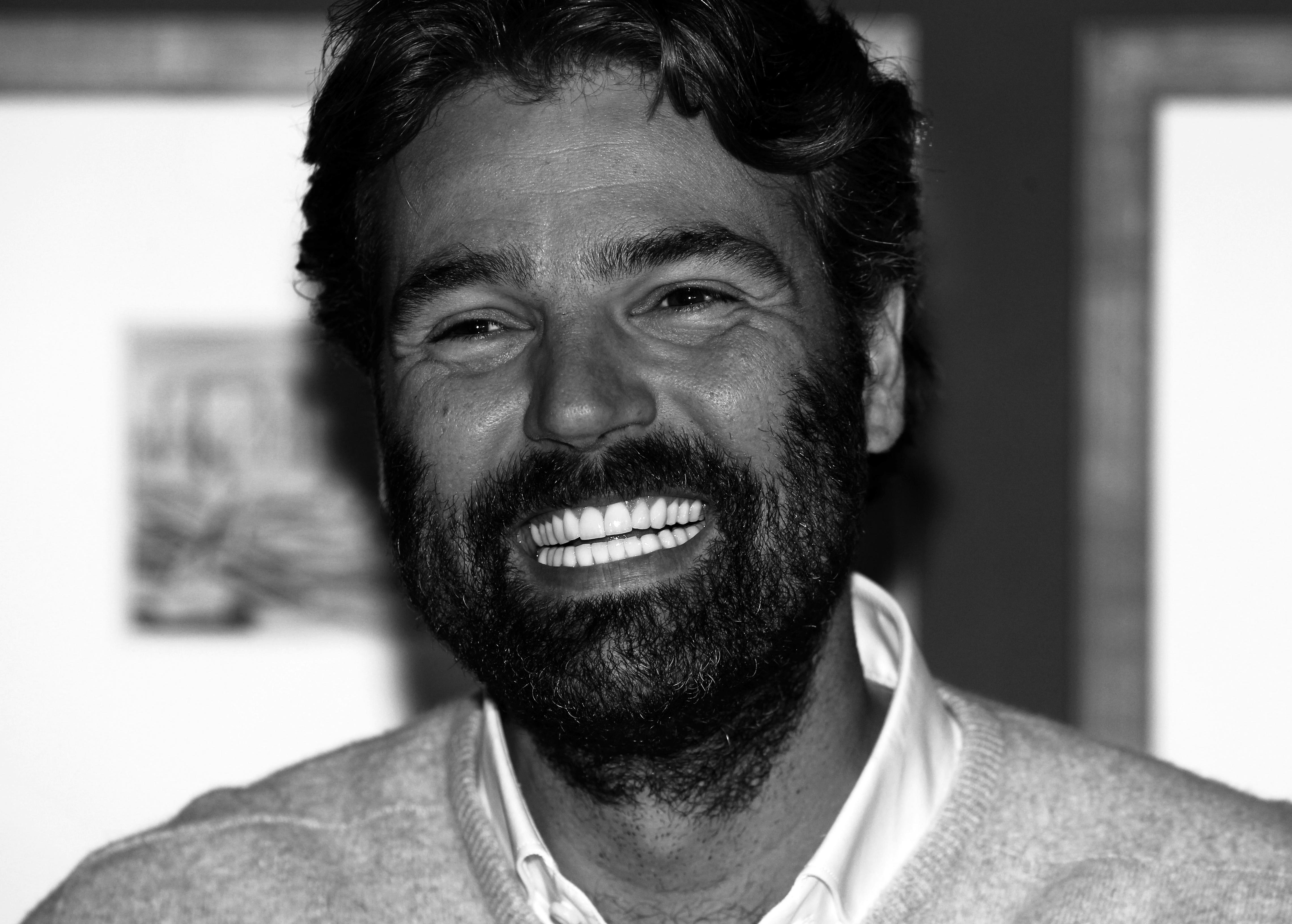 actor Reinout Oerlemans large photo