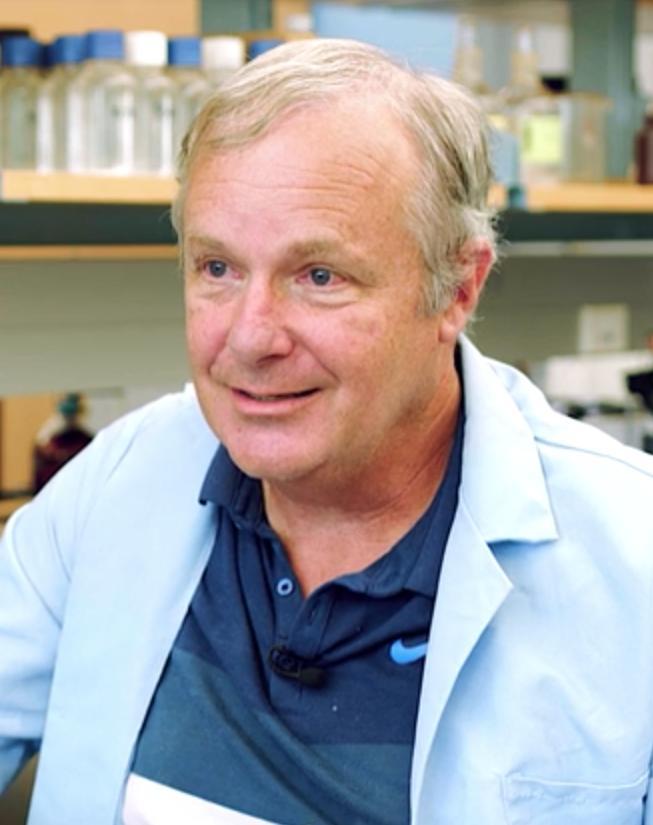 actor Chris Langdon large photo