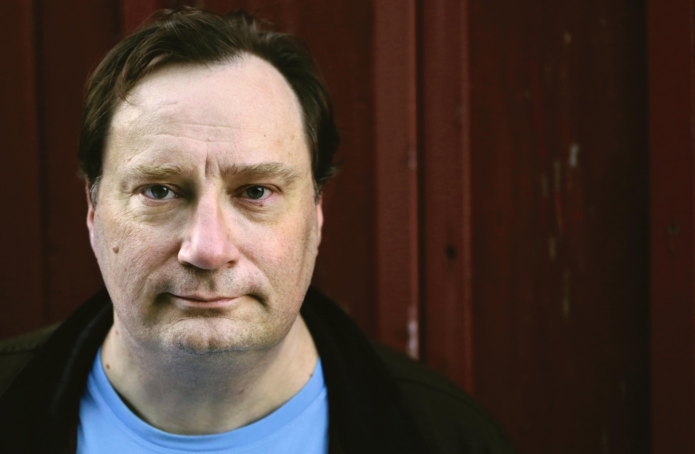 actor Paul Klementowicz large photo