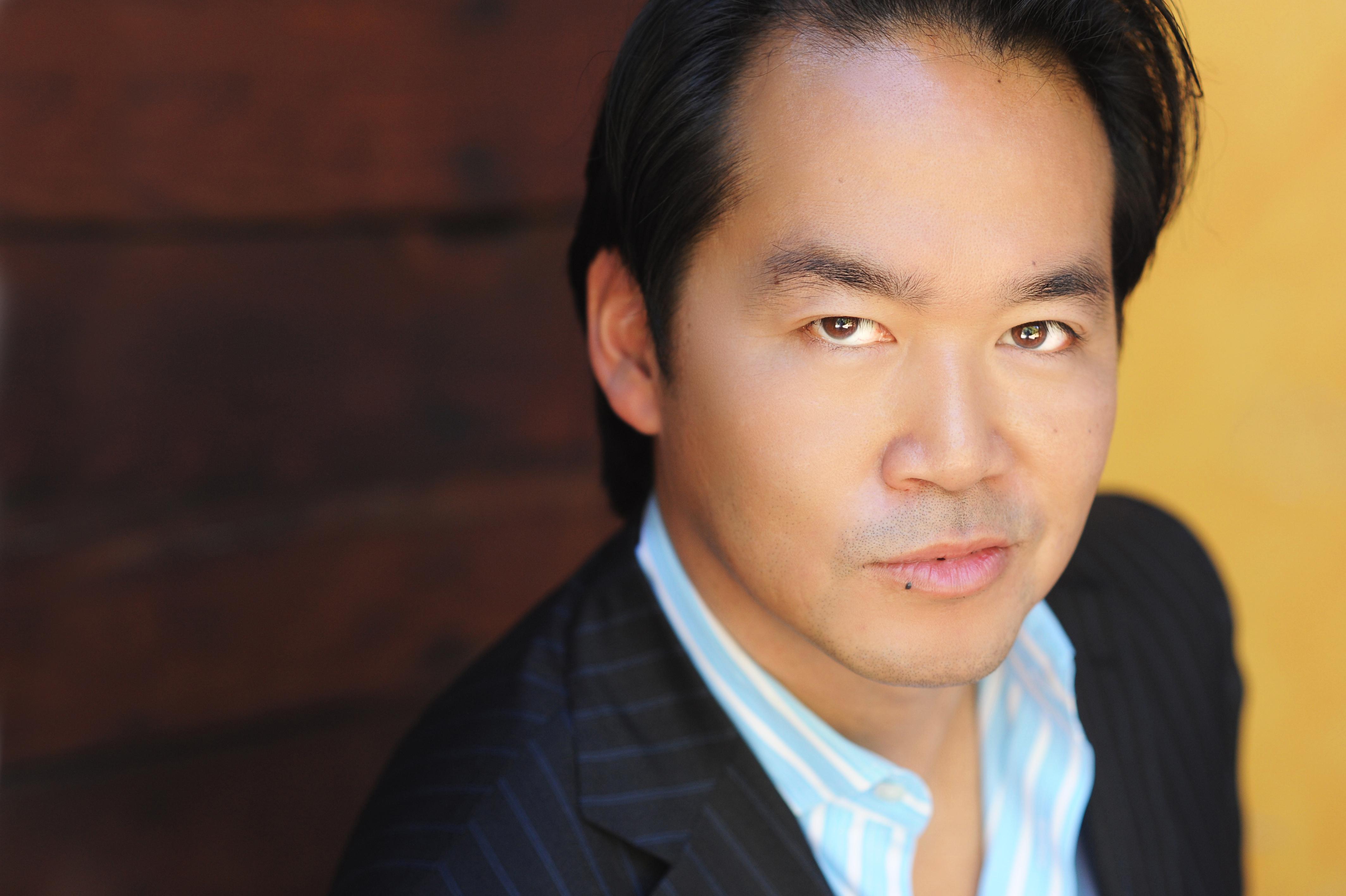 actor Eric Mark large photo