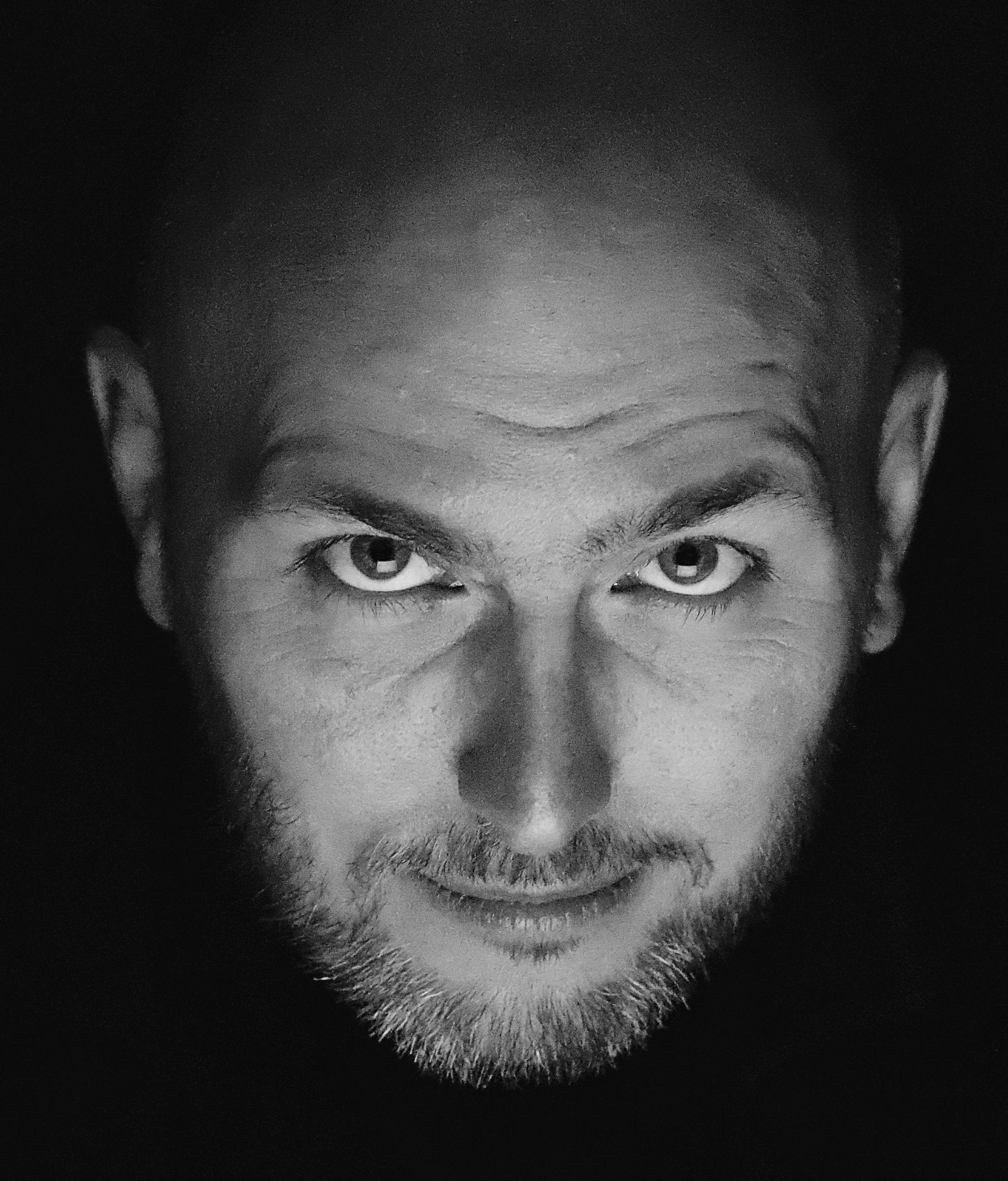 actor Tom De Beckker large photo