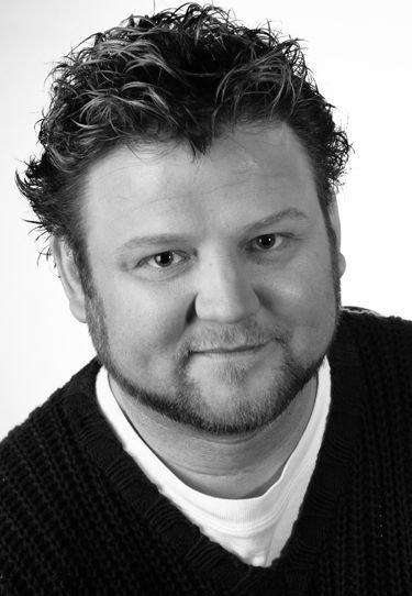 actor Peter Flaherty large photo