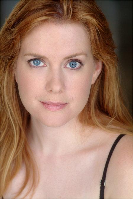 actor Leigh Hall large photo