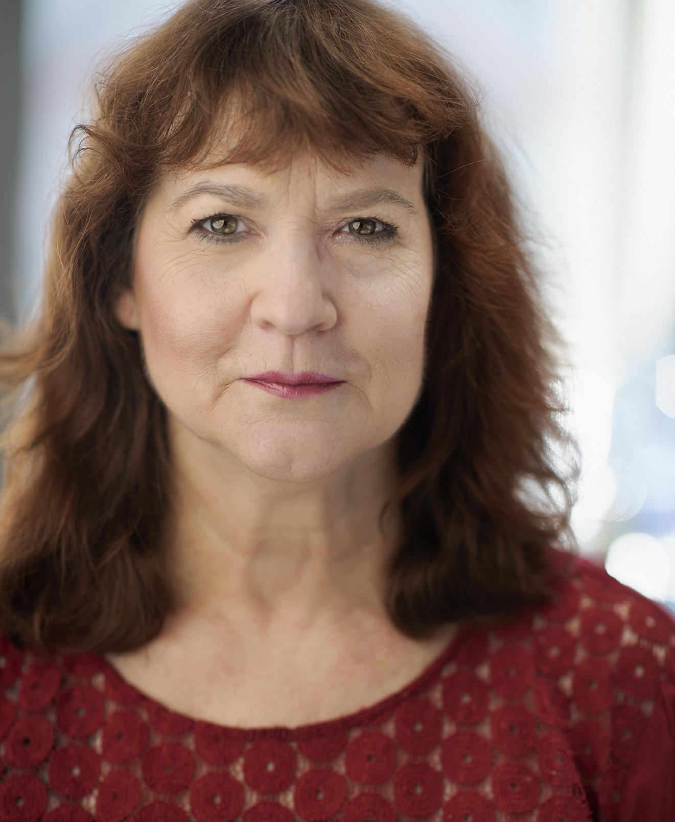 actor Dawn Harvey large photo