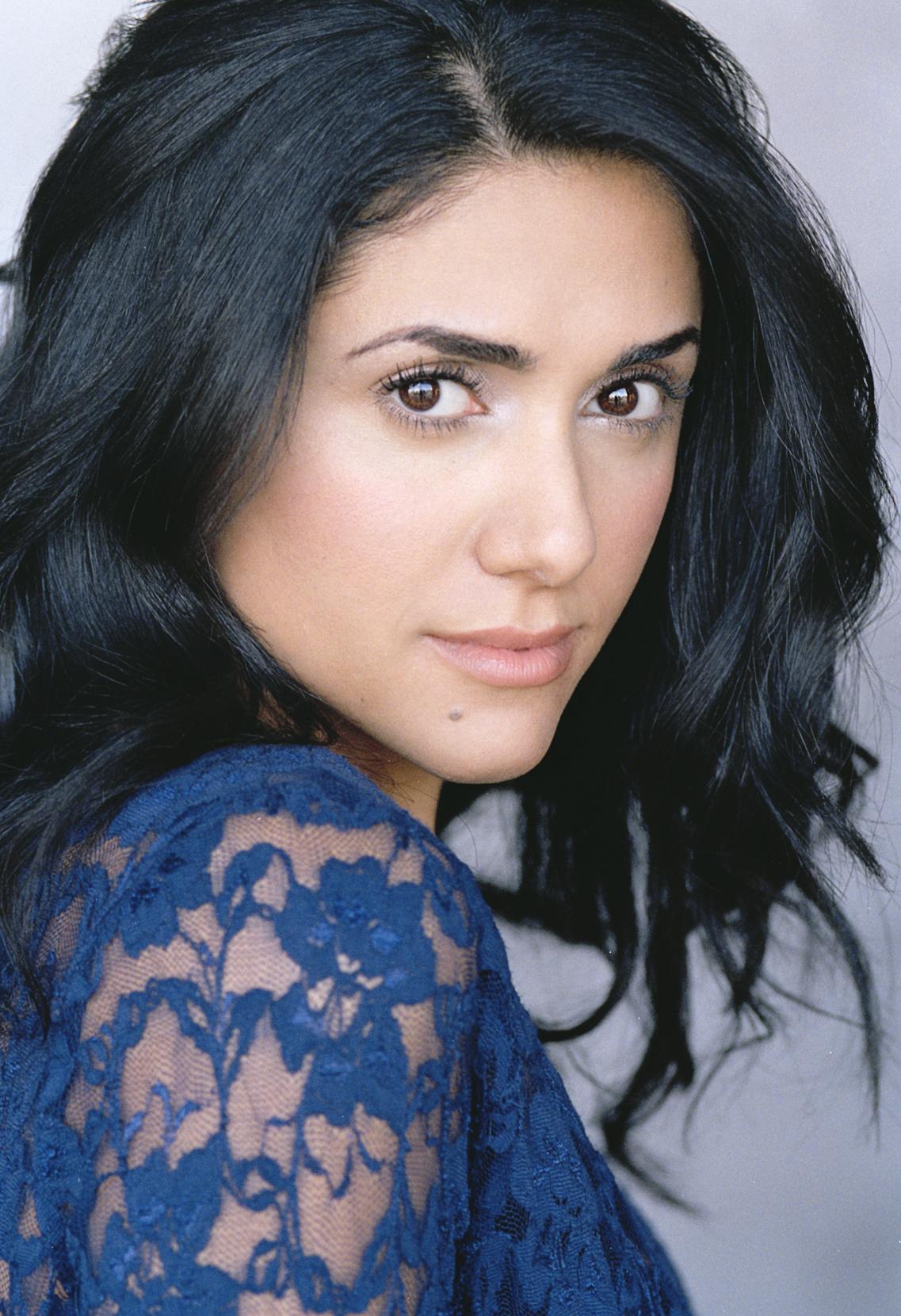 actor Rita Khori large photo