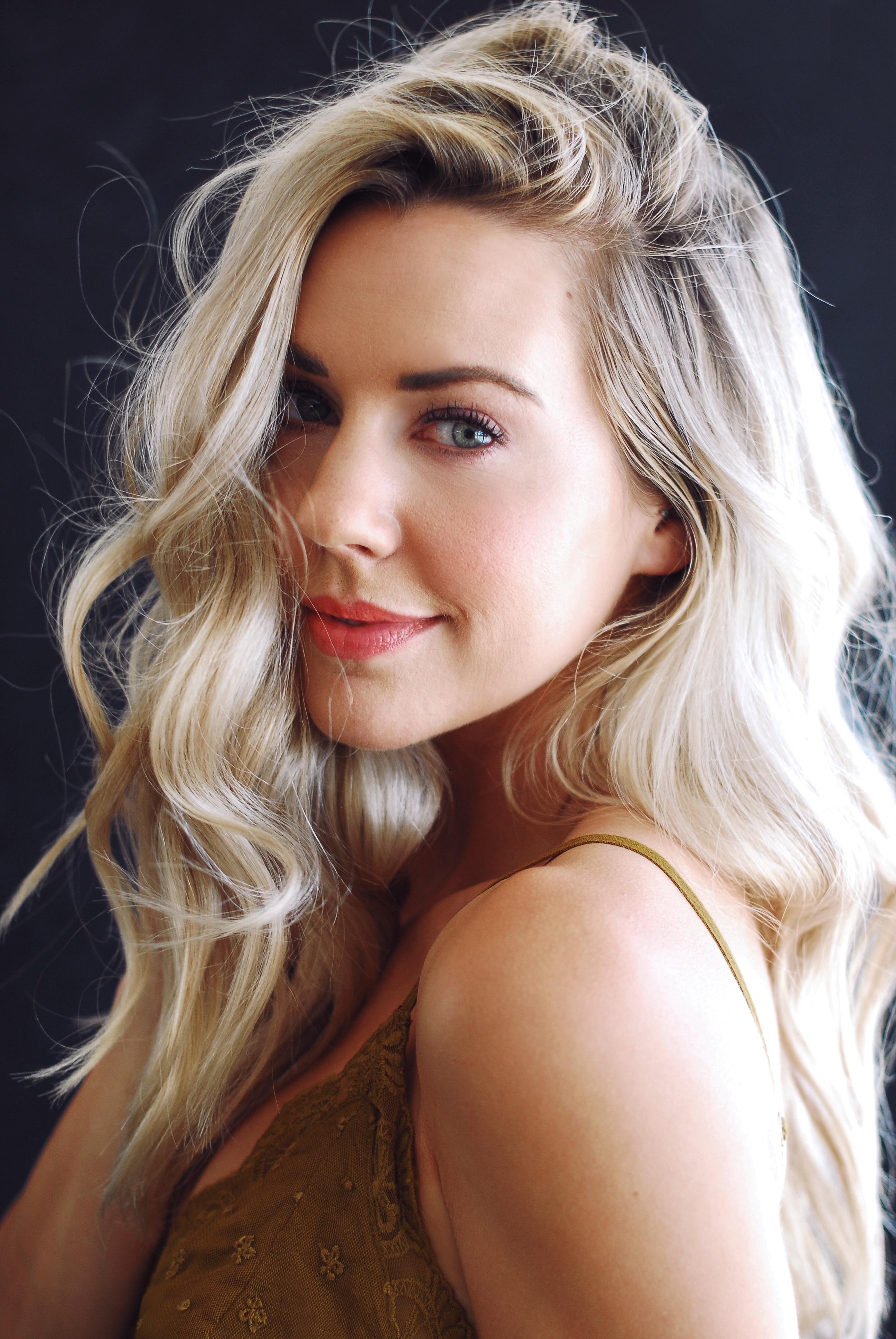 actor Samantha Cope large photo