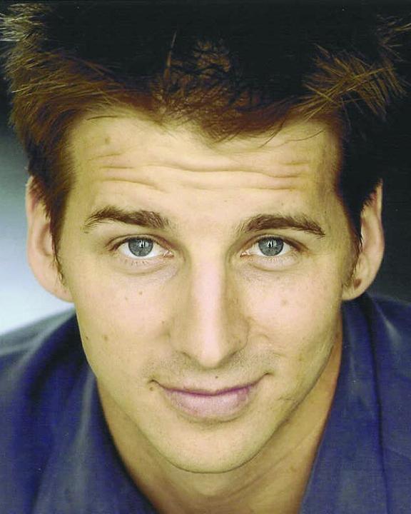 actor Colin Follenweider large photo