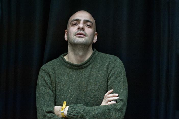 actor Bartu Küçükçaglayan large photo