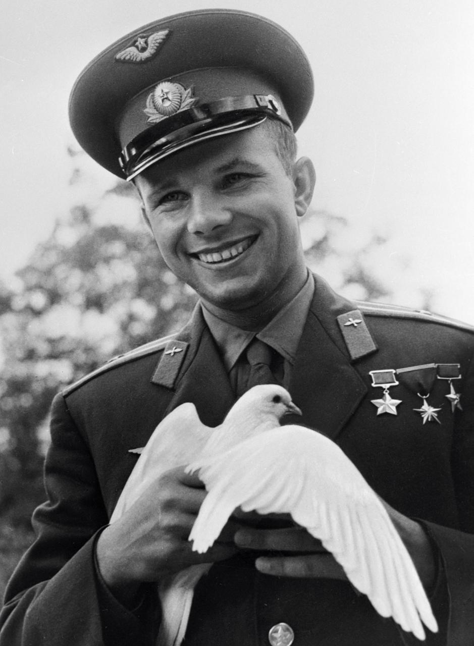 actor Yuri Gagarin large photo