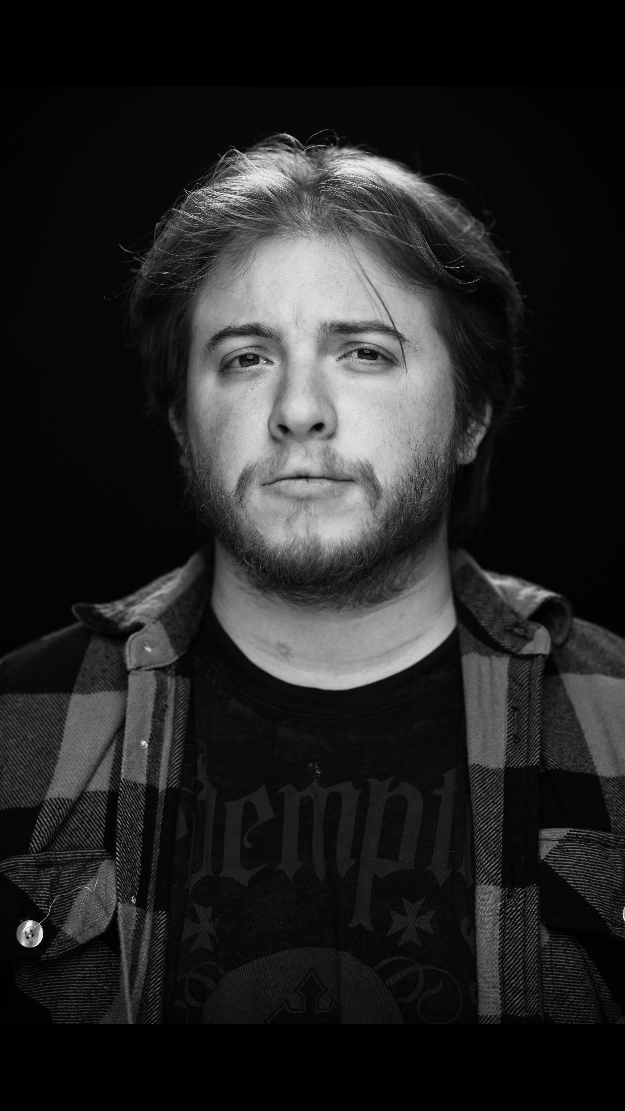 actor Lelyn Mac large photo