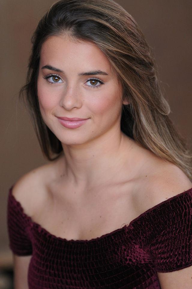 actor Sabina Bacino large photo