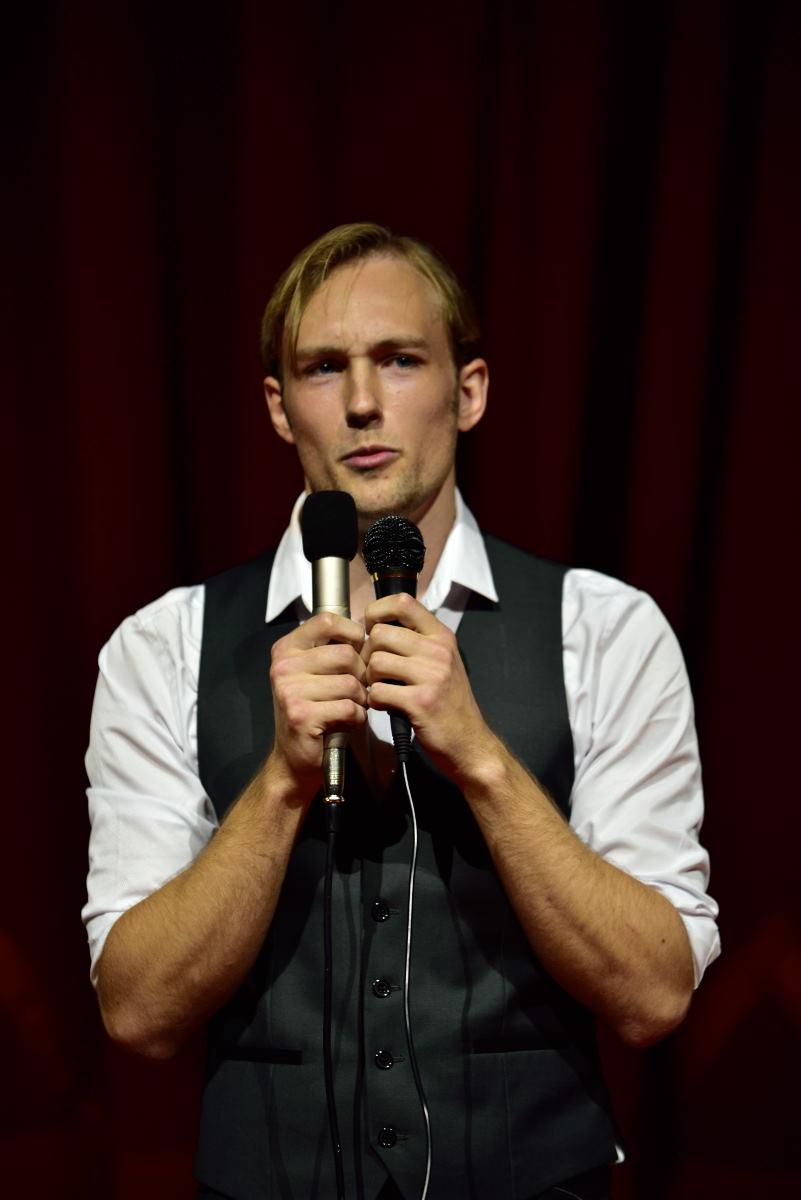 actor Tom Danger large photo