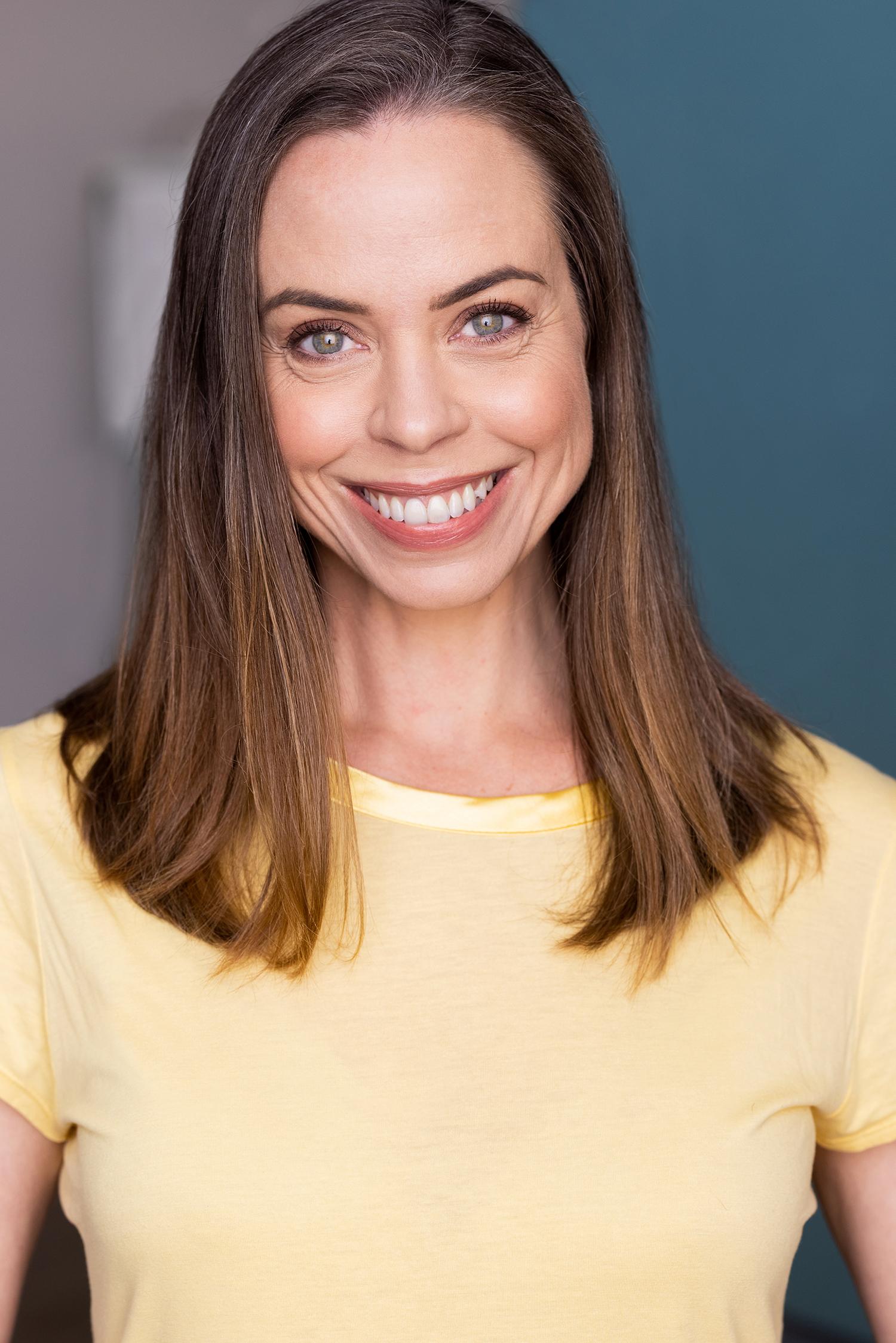 actor Zena Leigh Logan large photo