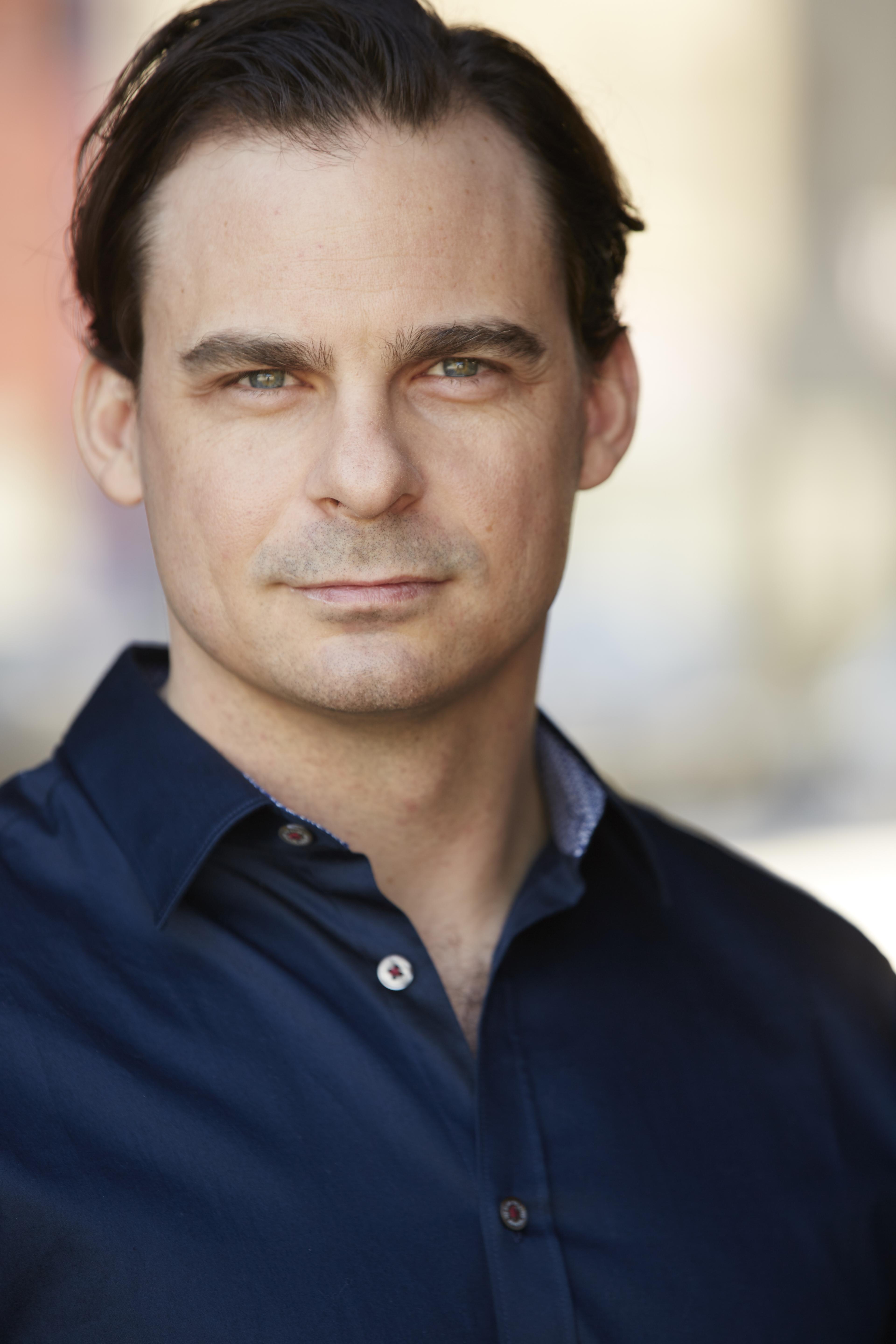 actor Brett Granstaff large photo