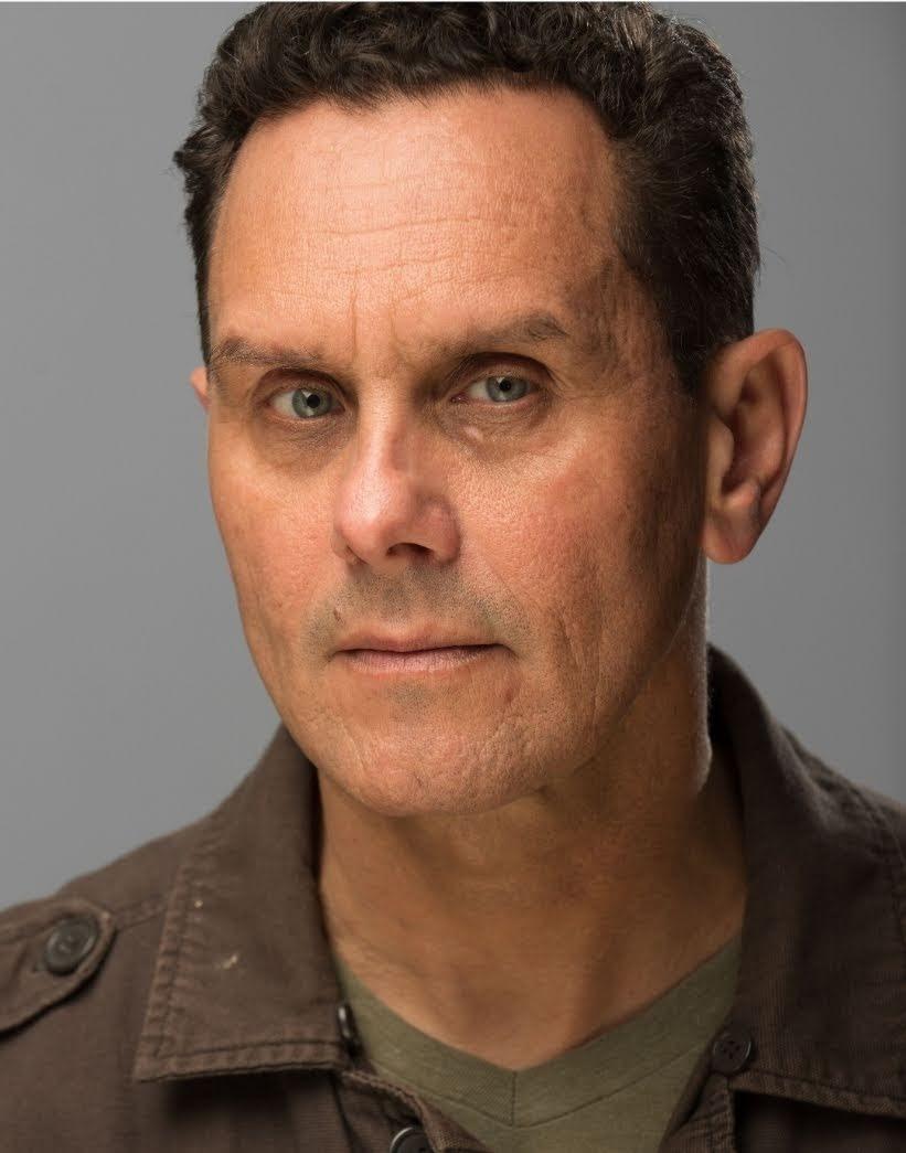 actor Luis Olmeda large photo