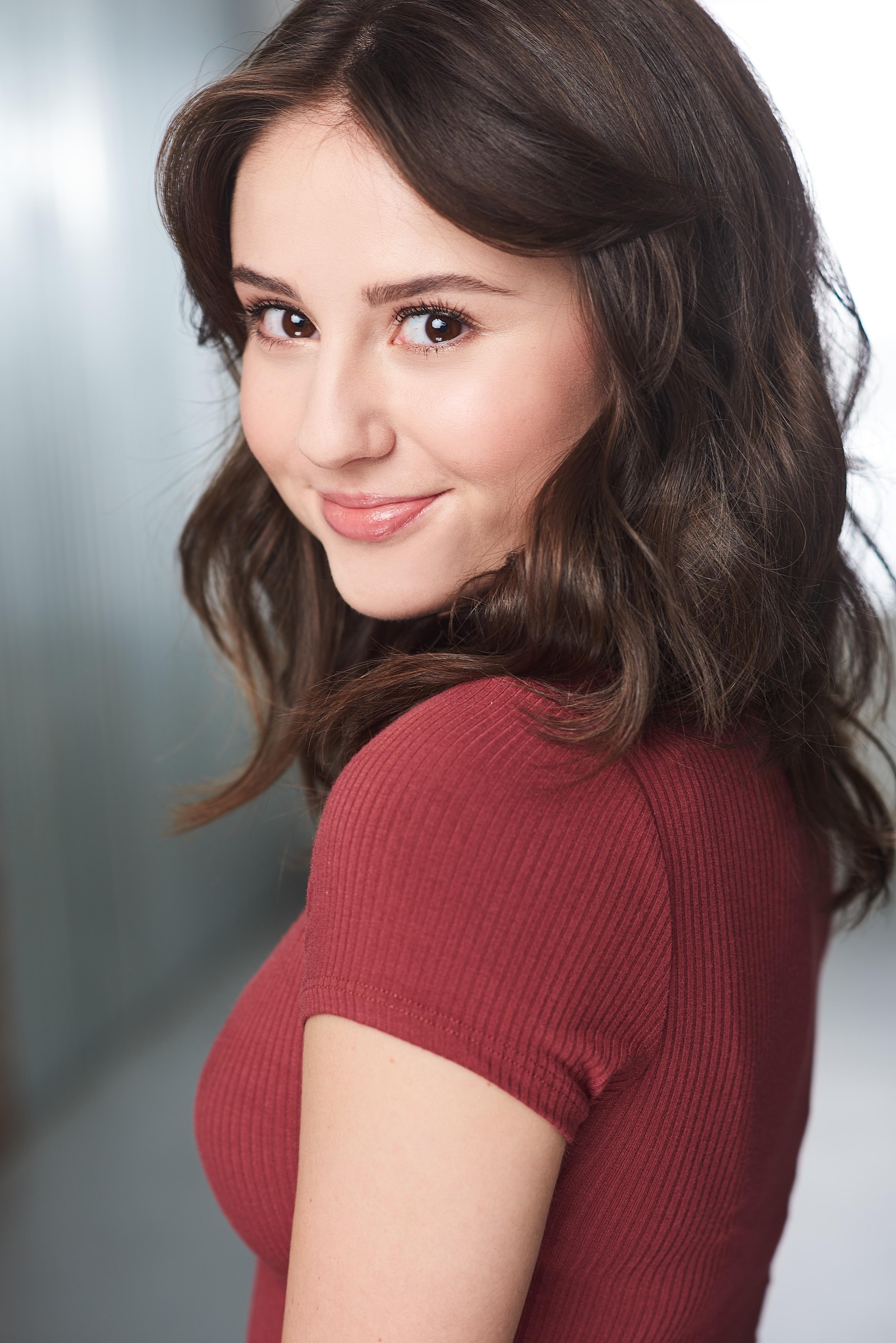 actor Grace Narducci large photo