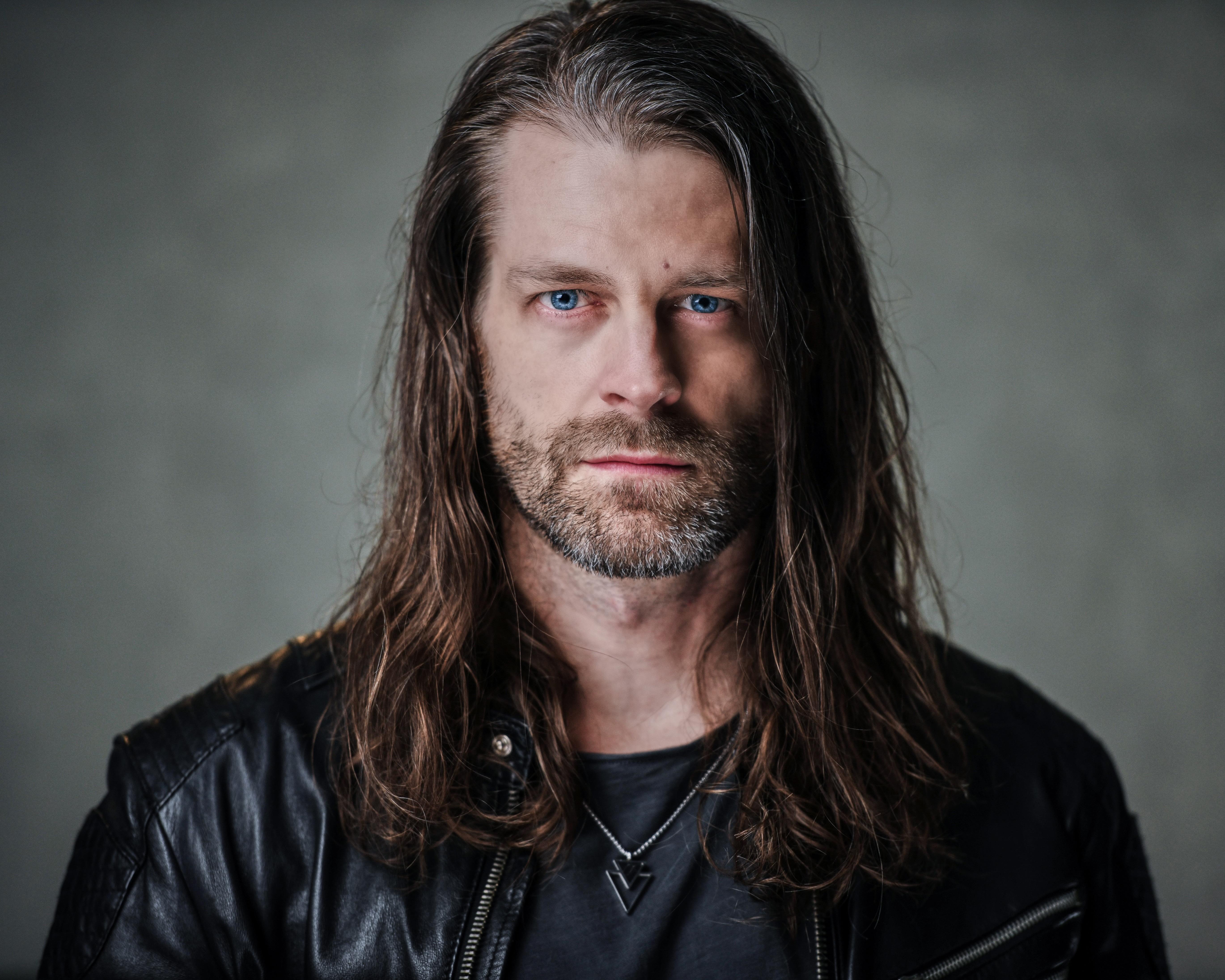 actor Nick Cardiff large photo