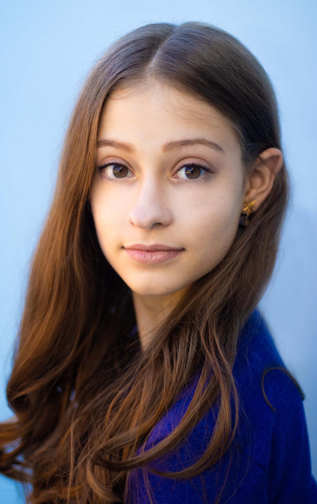 actor Emma E. Thornhill large photo