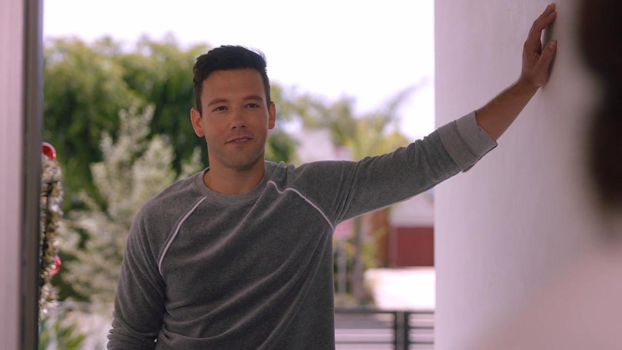 actor Taylor Frey large photo