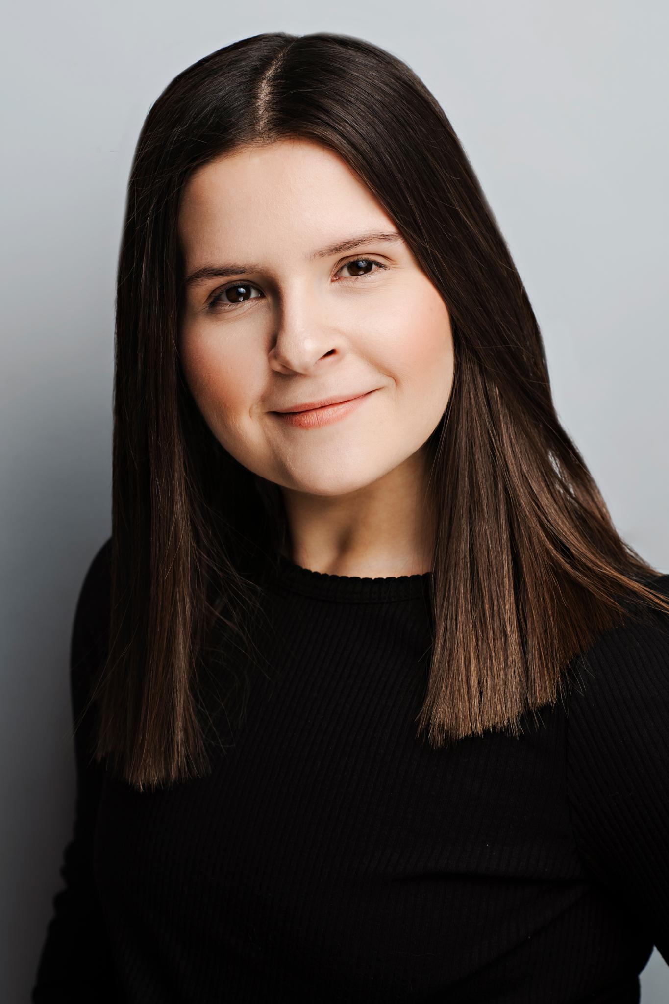 actor Brooke Gamble large photo