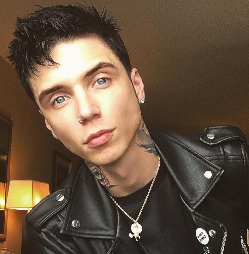 actor Andy Biersack large photo