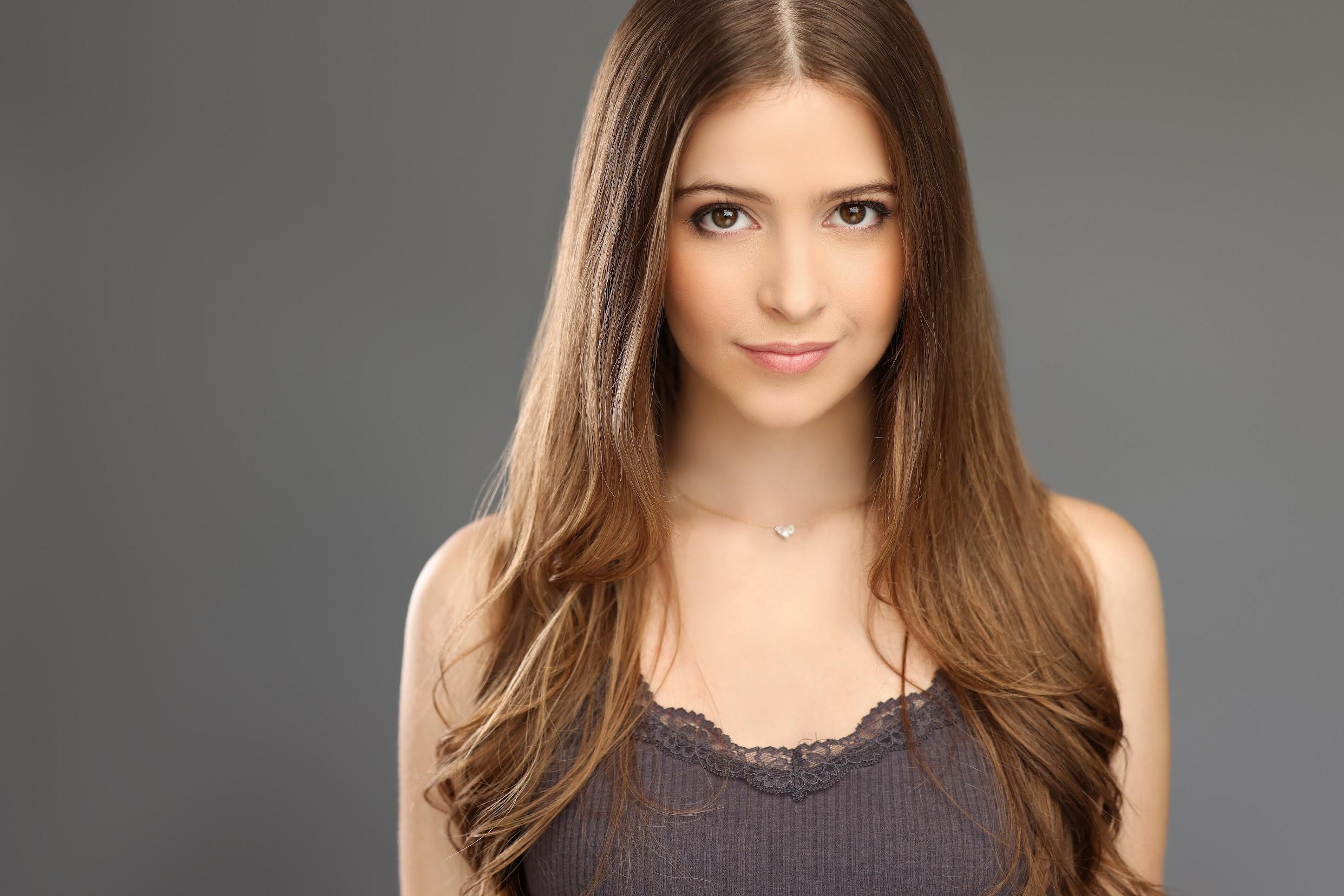 actor Amelia Milo large photo