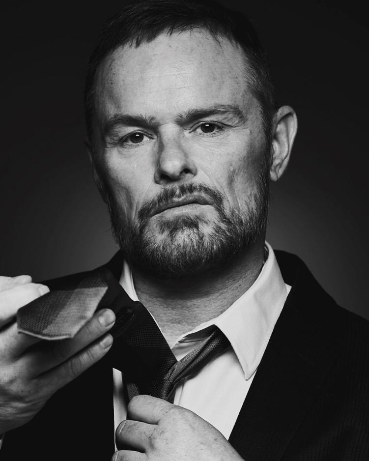 actor Michael Roddy large photo