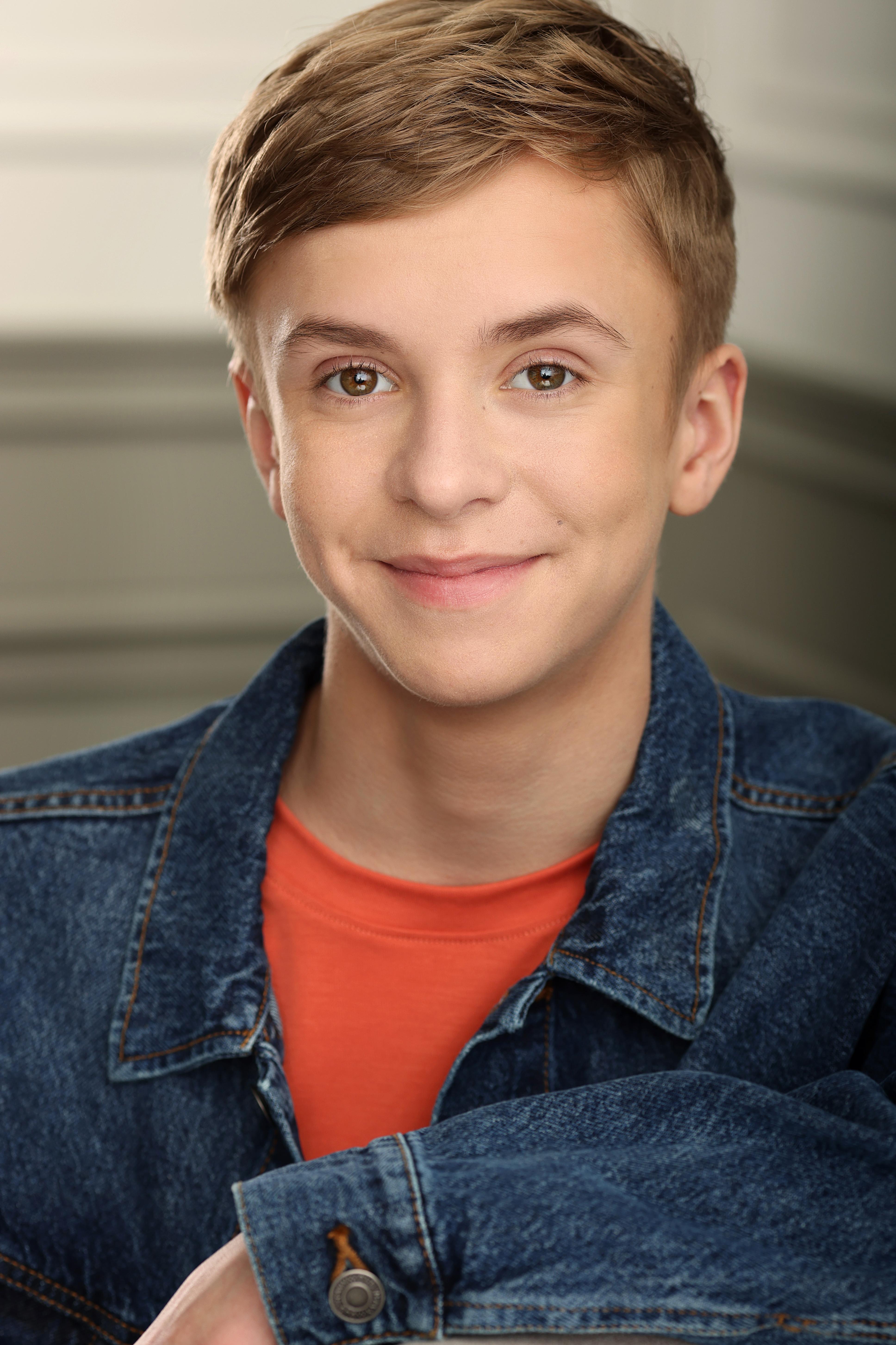 actor Jeffery Benson large photo