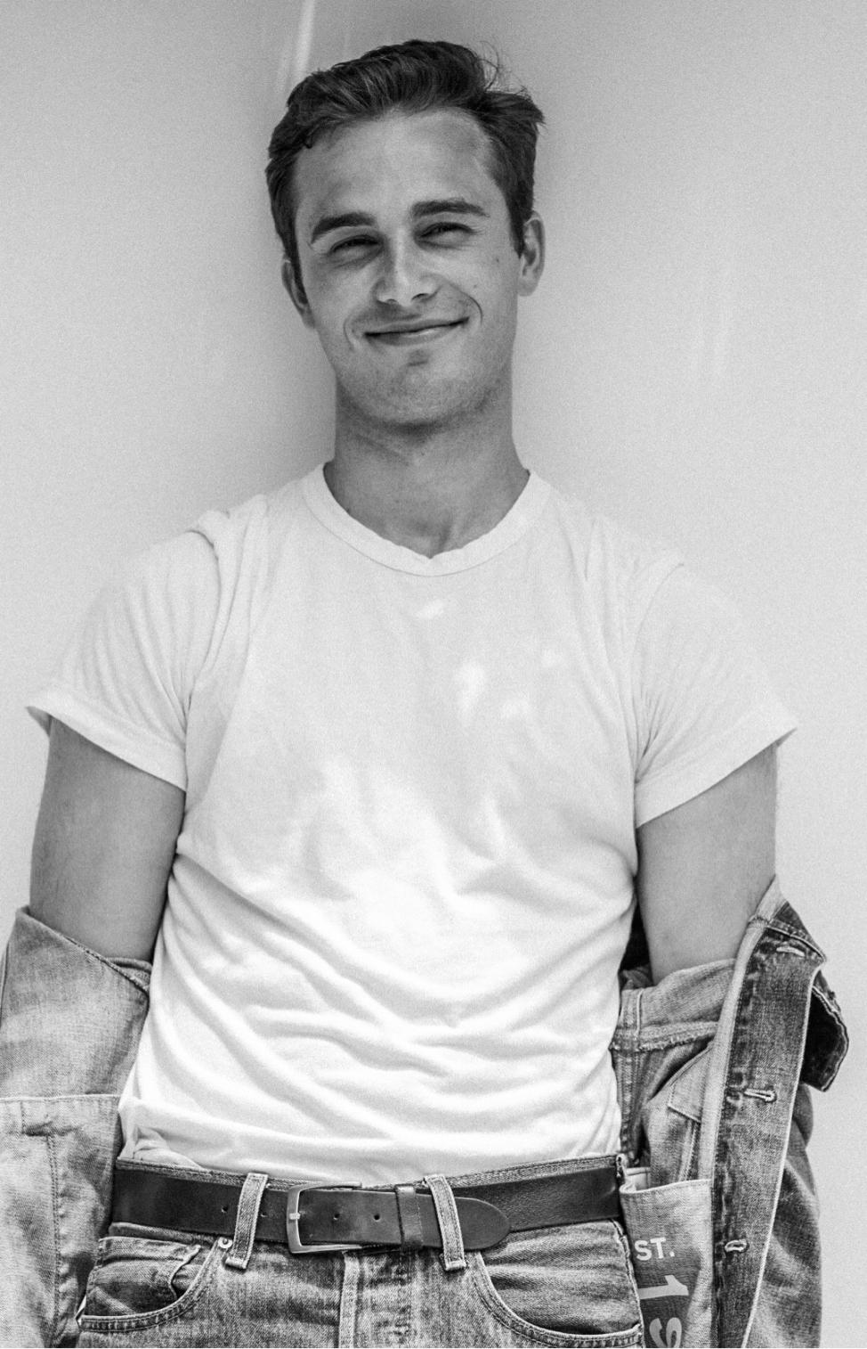 actor Johnny Visotcky large photo