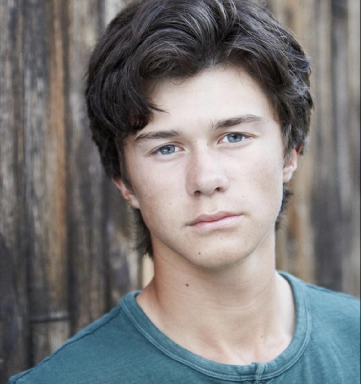 actor Carson Reaume large photo