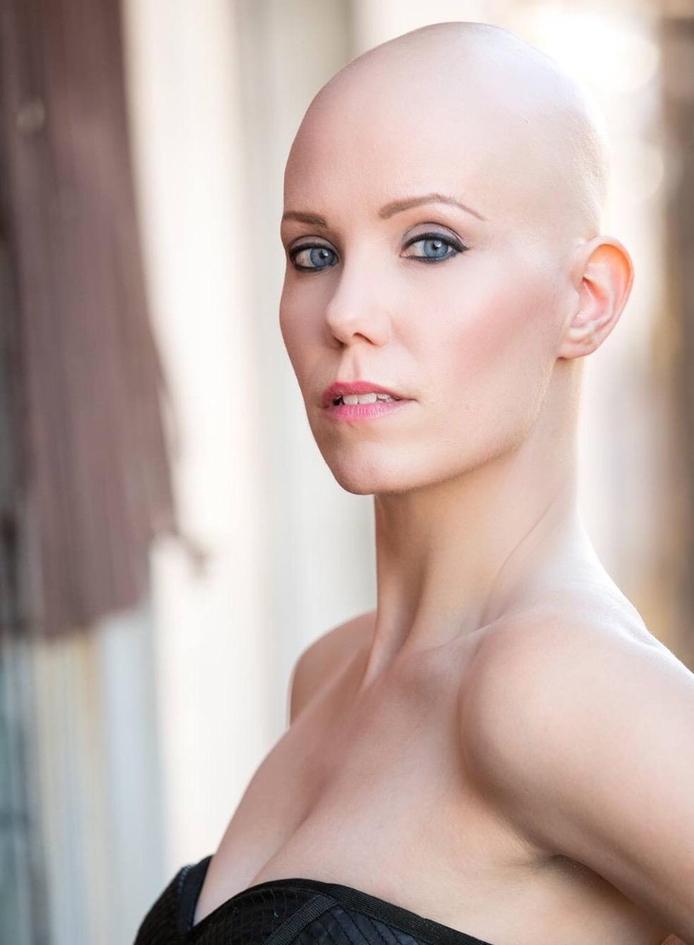 actor Jannica Olin large photo