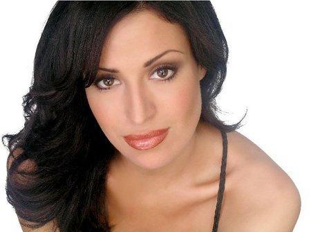 actor Rue DeBona large photo