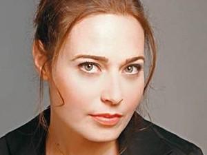 actor Mira Awad large photo