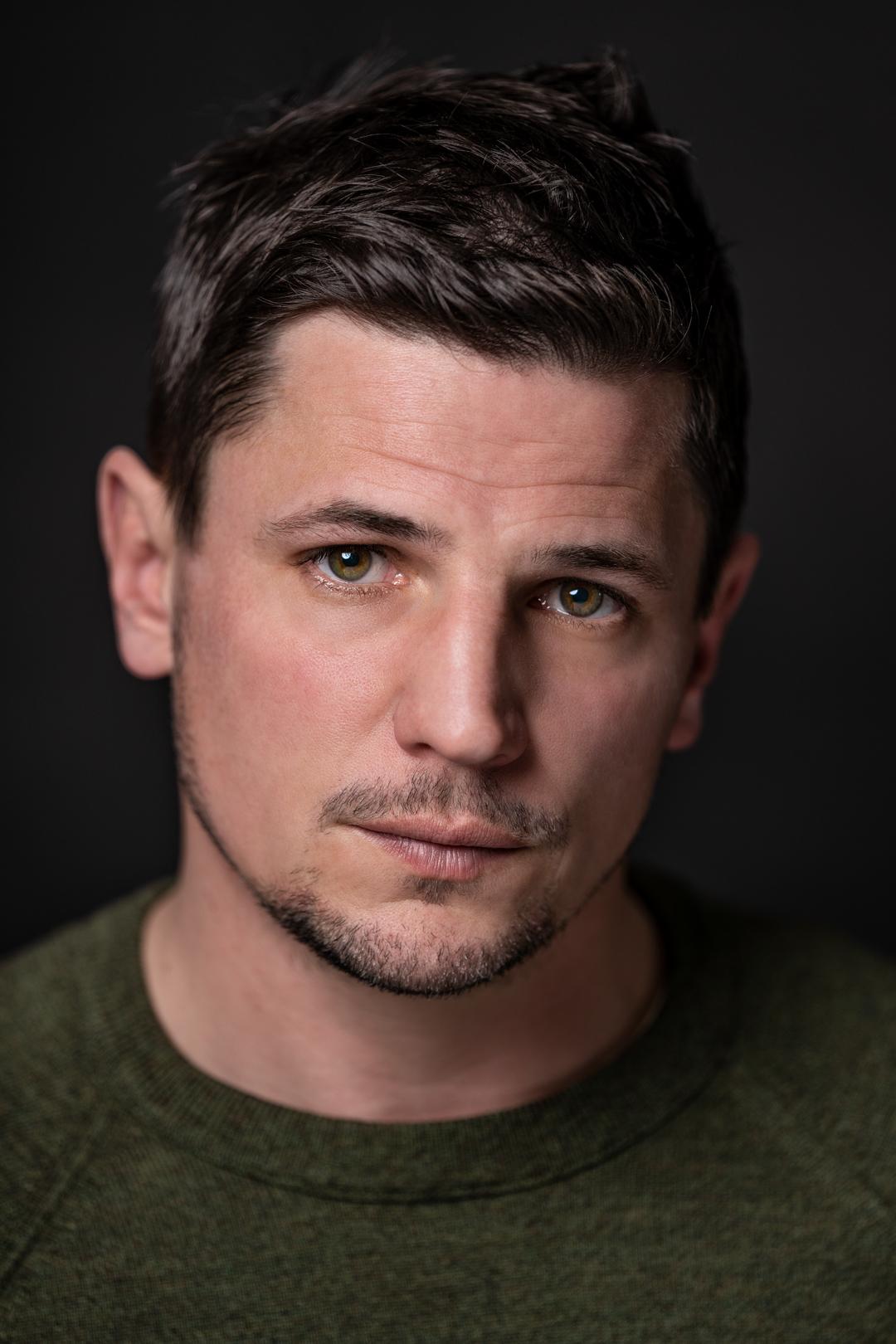 actor Michael Trotter large photo