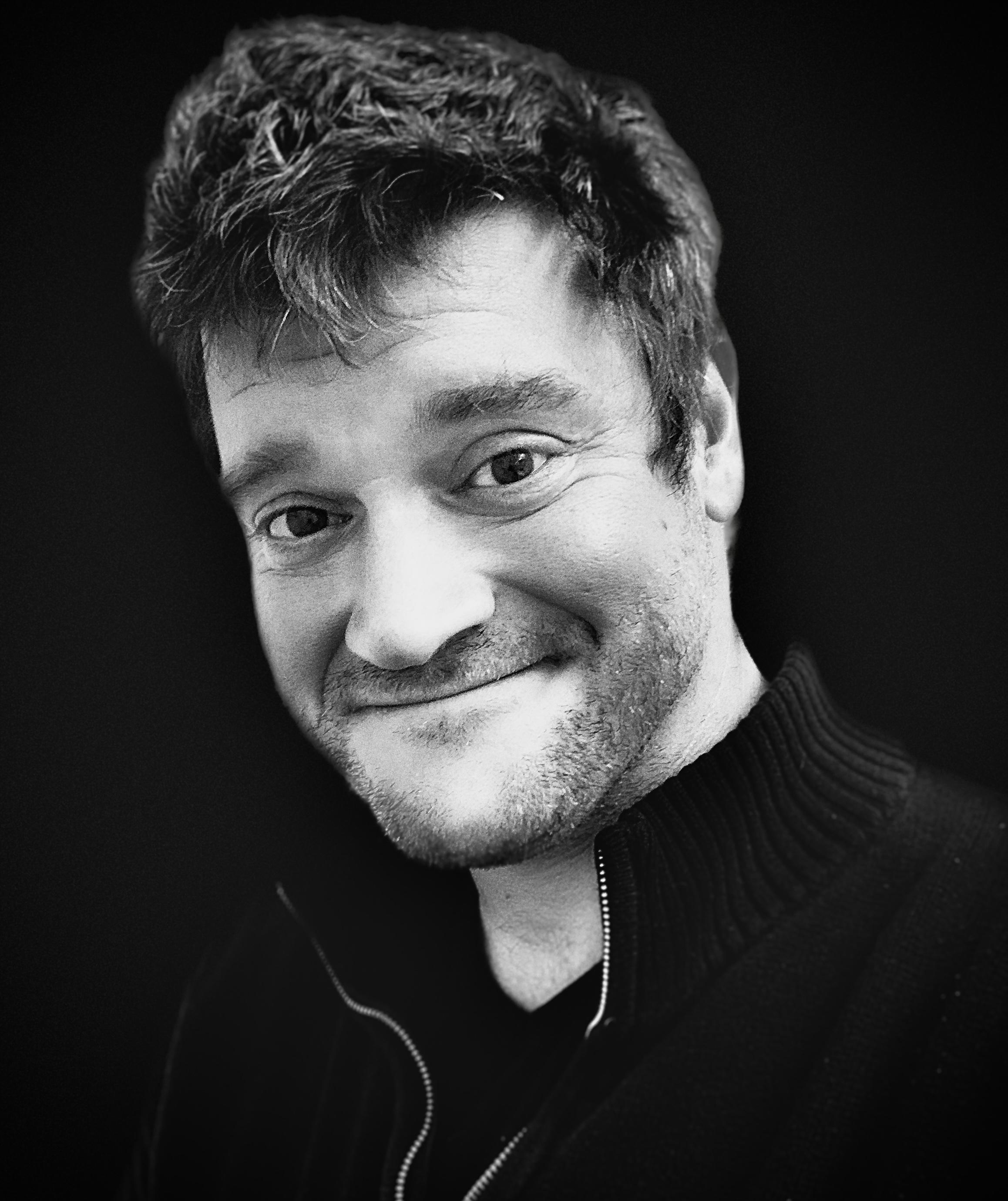 actor Nick Hudson Murdoch large photo