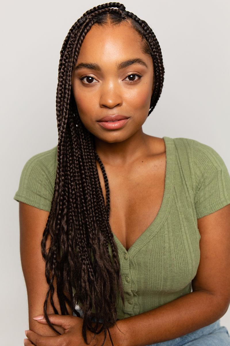 actor Mariah Robinson large photo