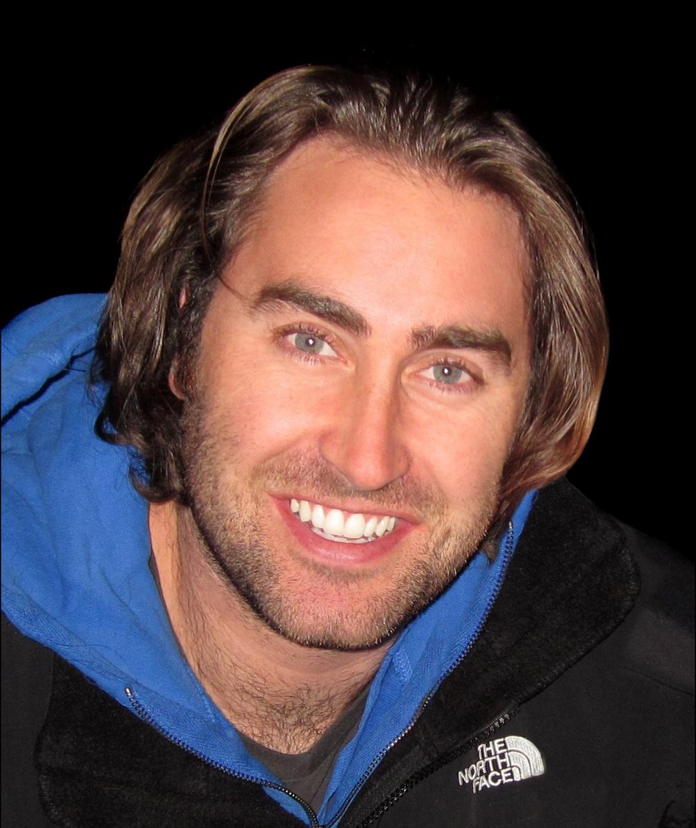 actor Bobby Roe large photo