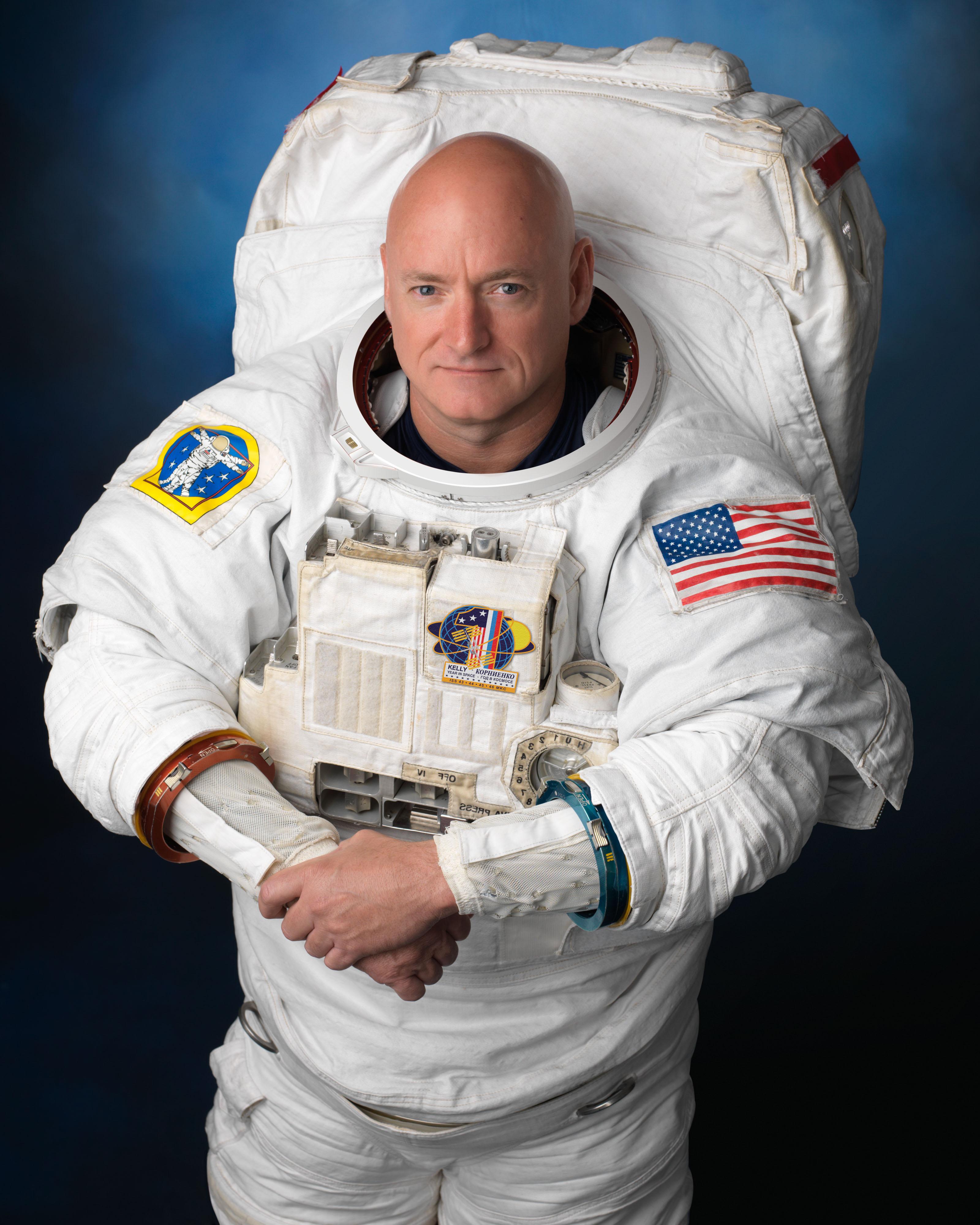 actor Scott Kelly large photo