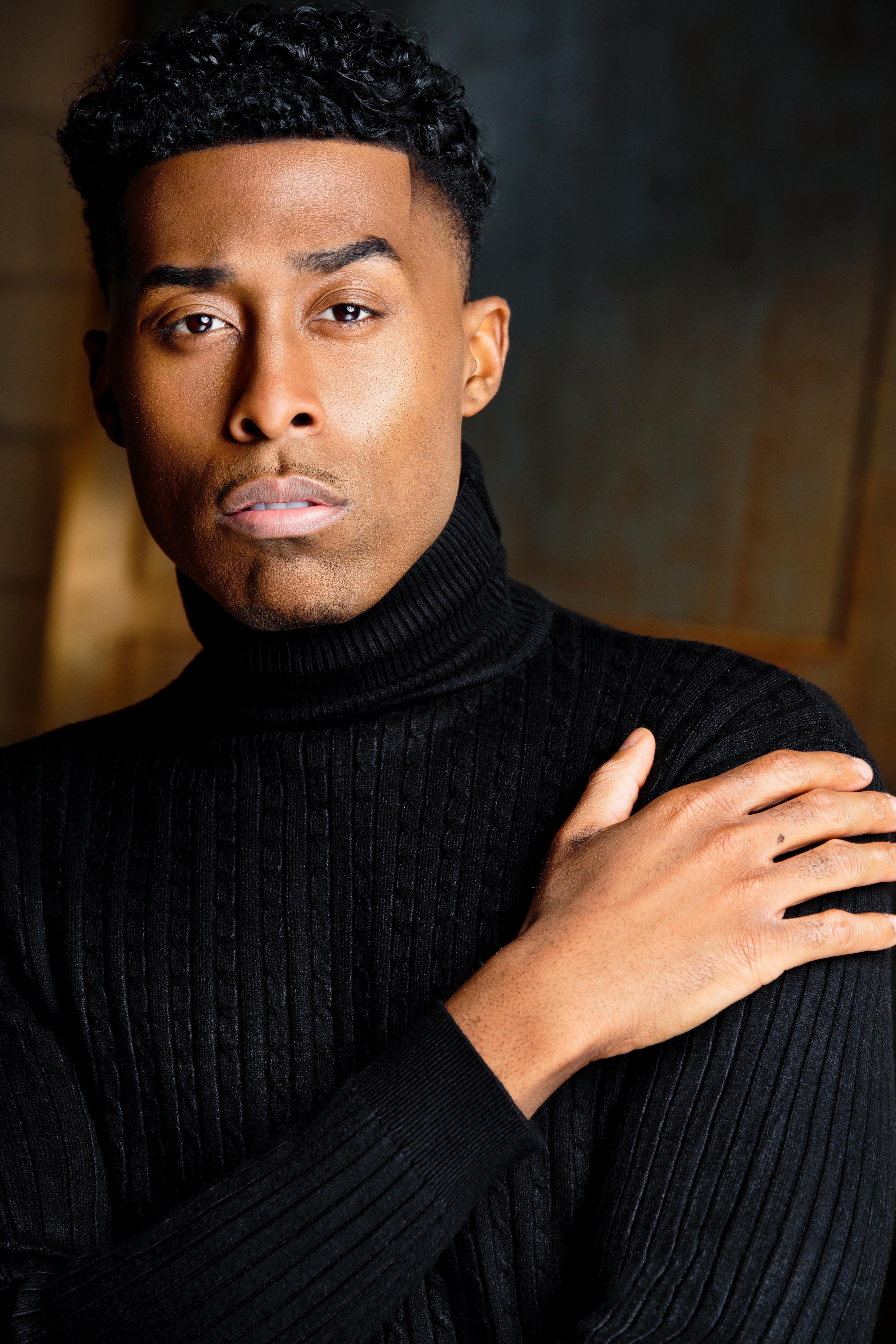 actor Henry Robinson large photo