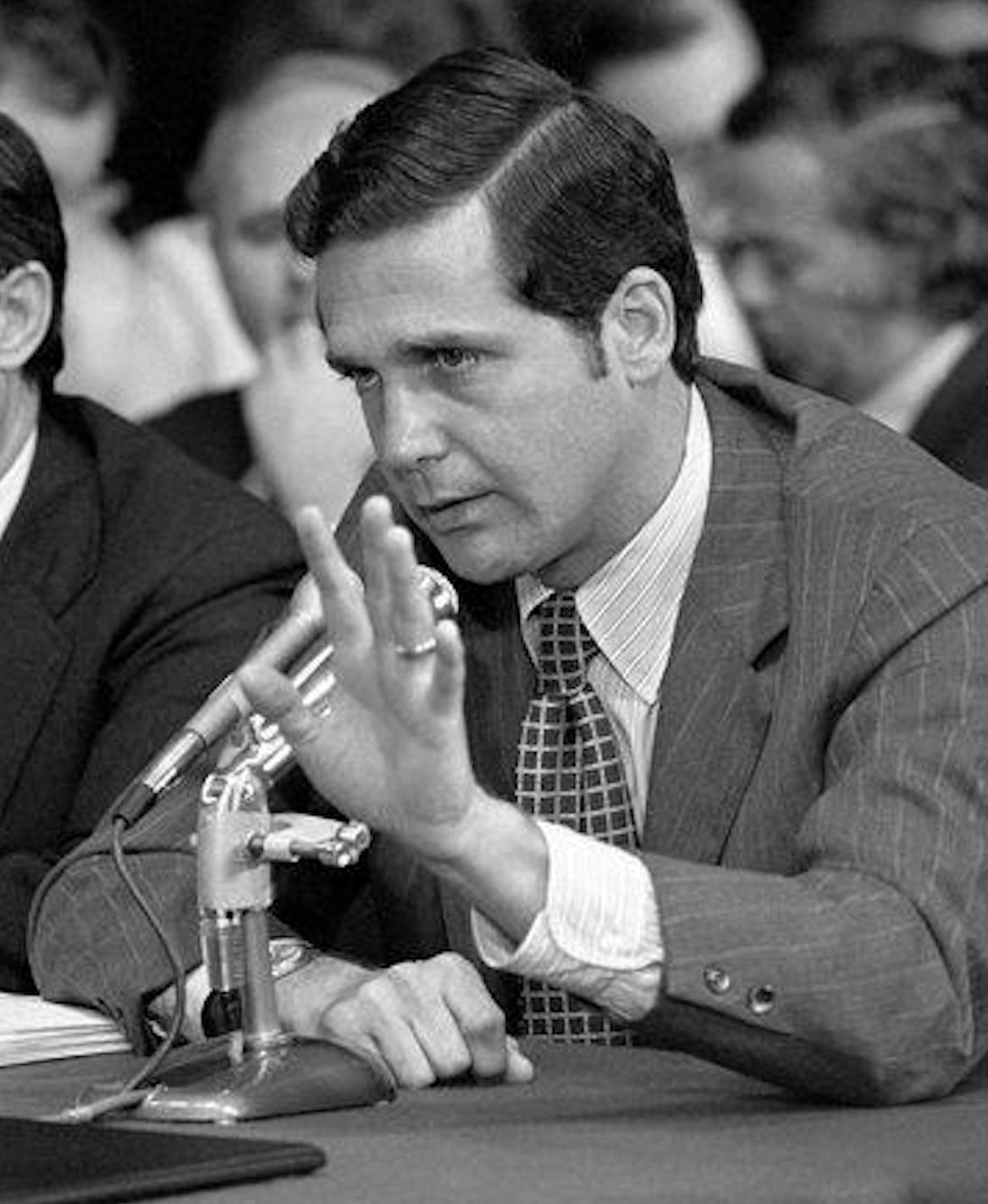 actor Jeb Magruder large photo