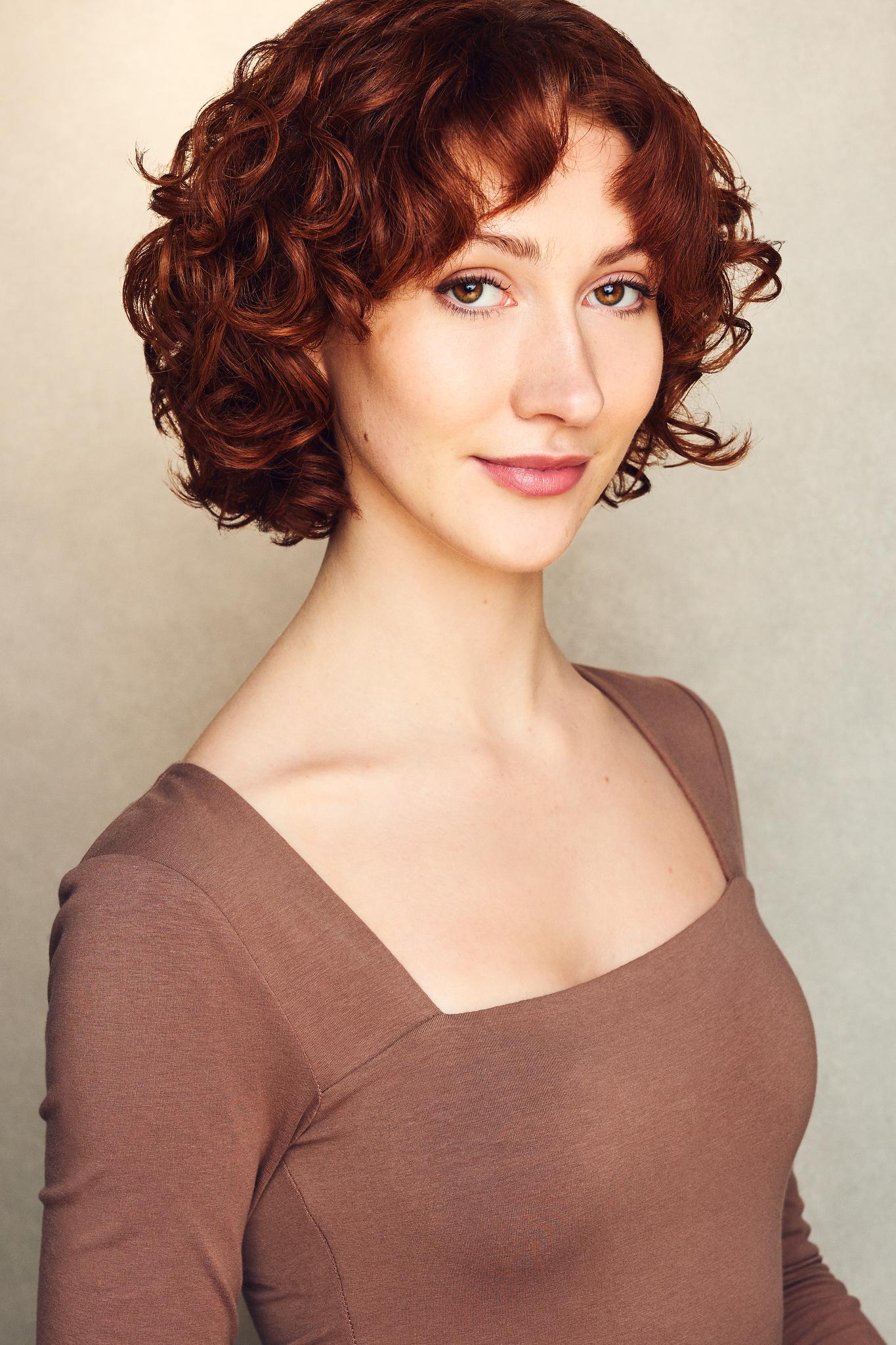 actor Madison Gaughan large photo