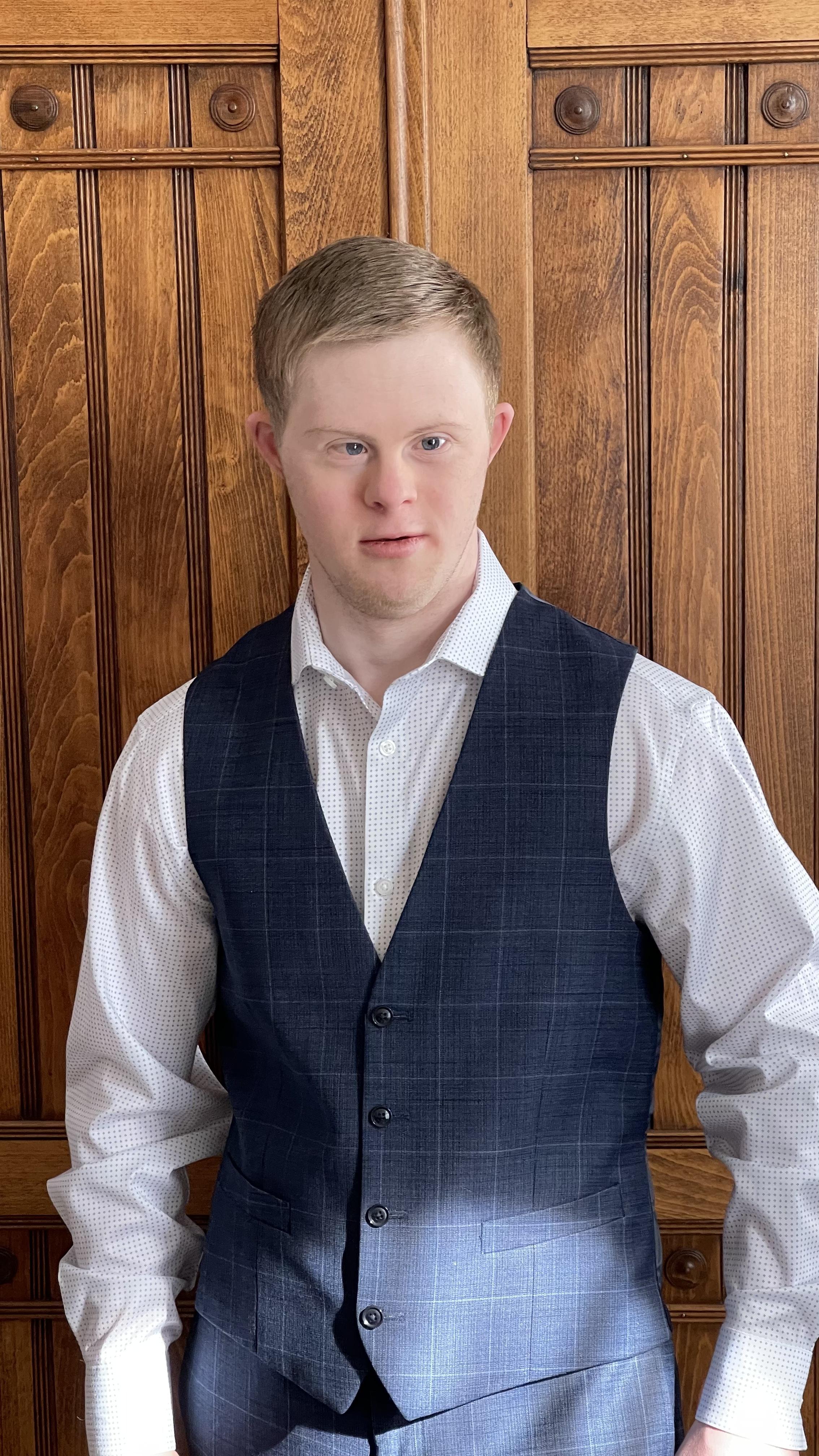 actor Connor Long large photo