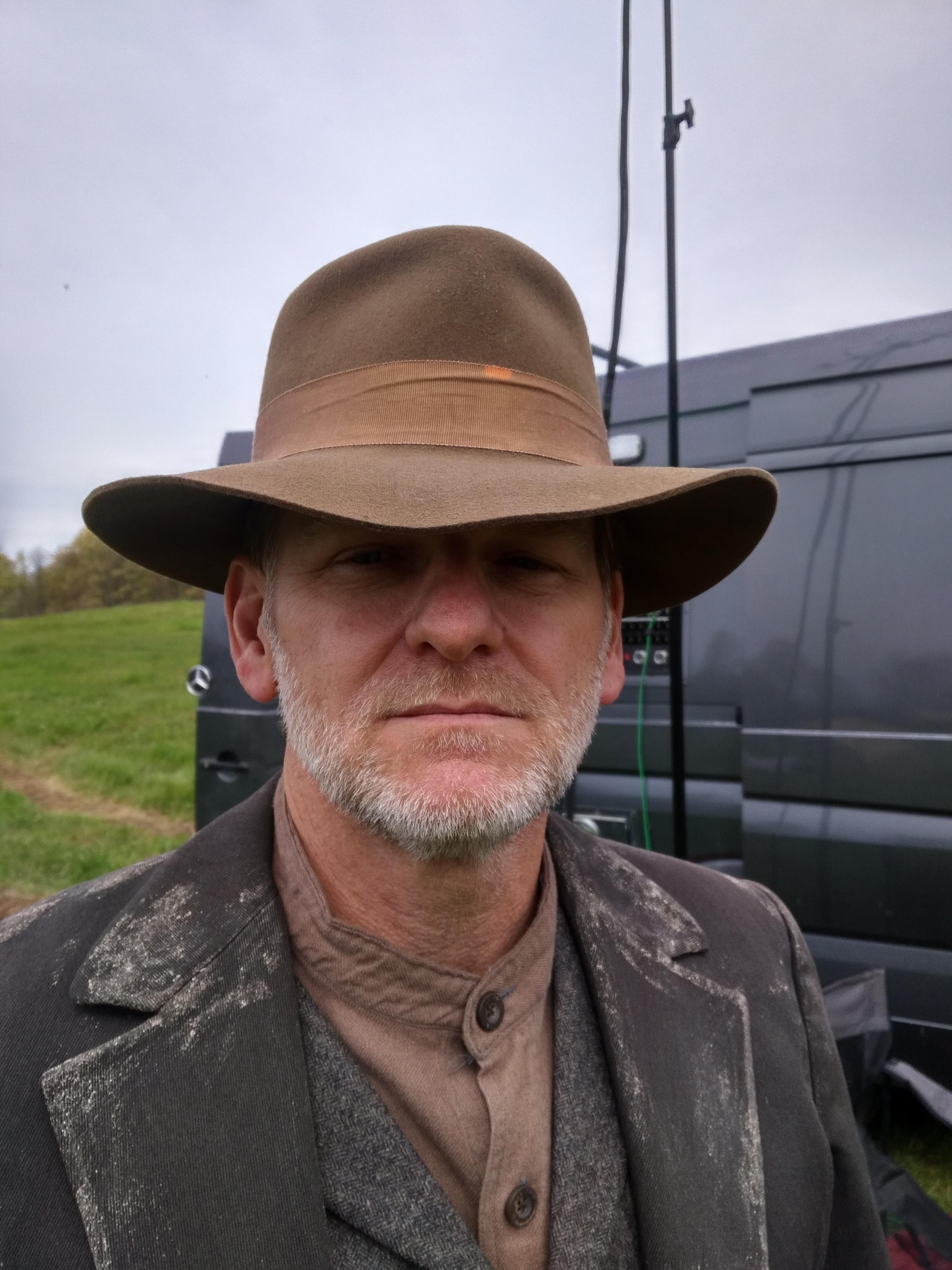 actor Robert Racki large photo