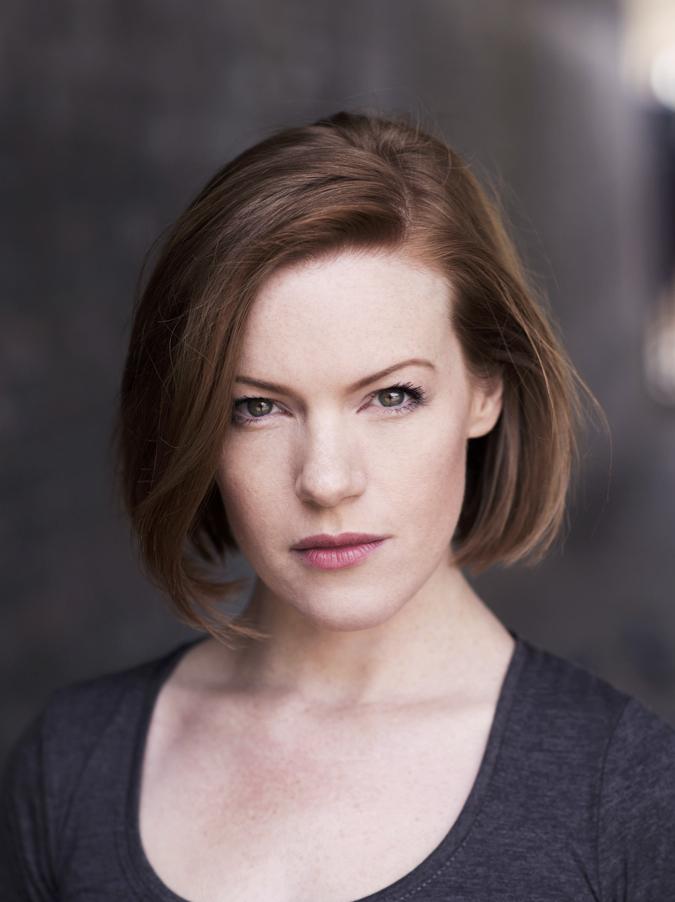 actor Niamh McGrady large photo