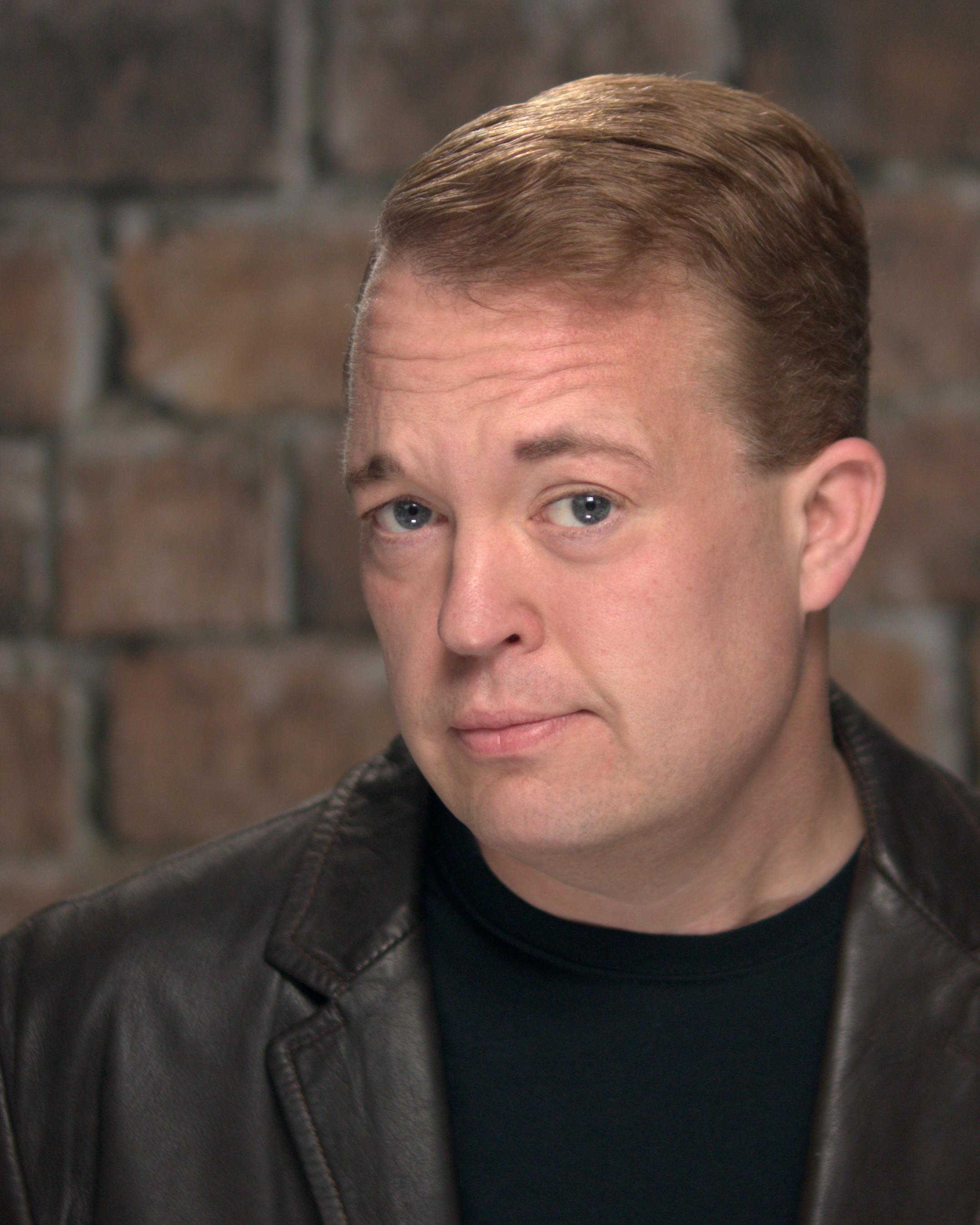 actor Travis Dunn large photo