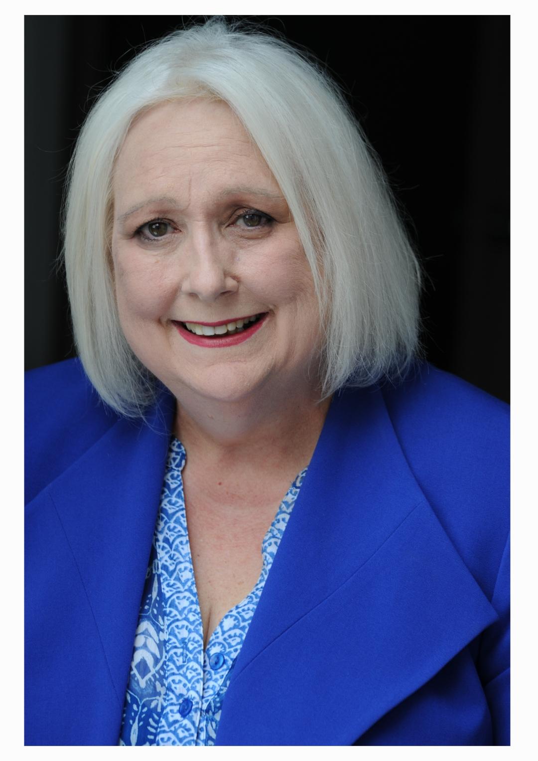 actor Vickey Dempsey Burns large photo