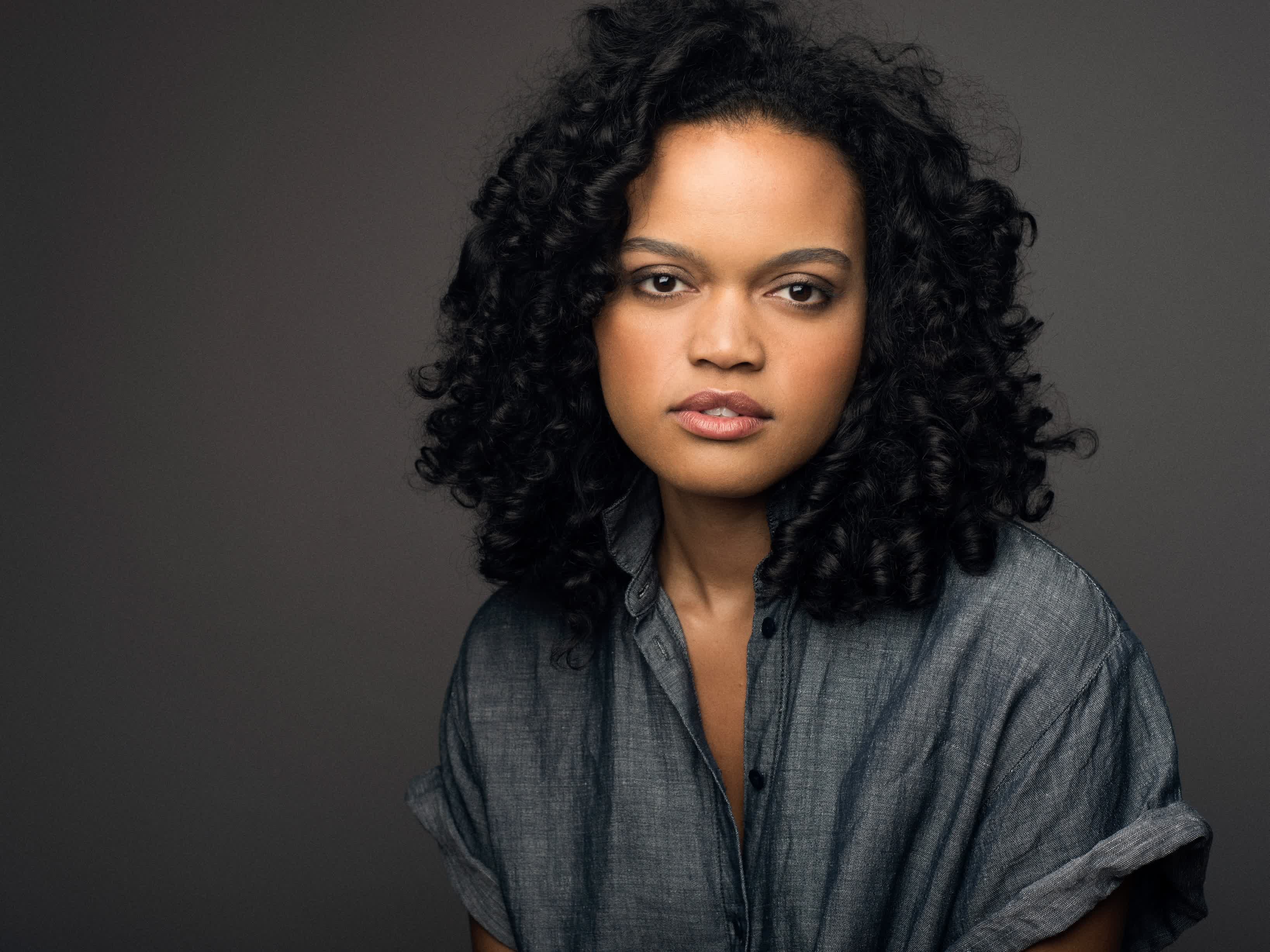 actor Danielle Davenport large photo